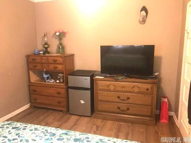 WADDLE & HUGHES - Residential