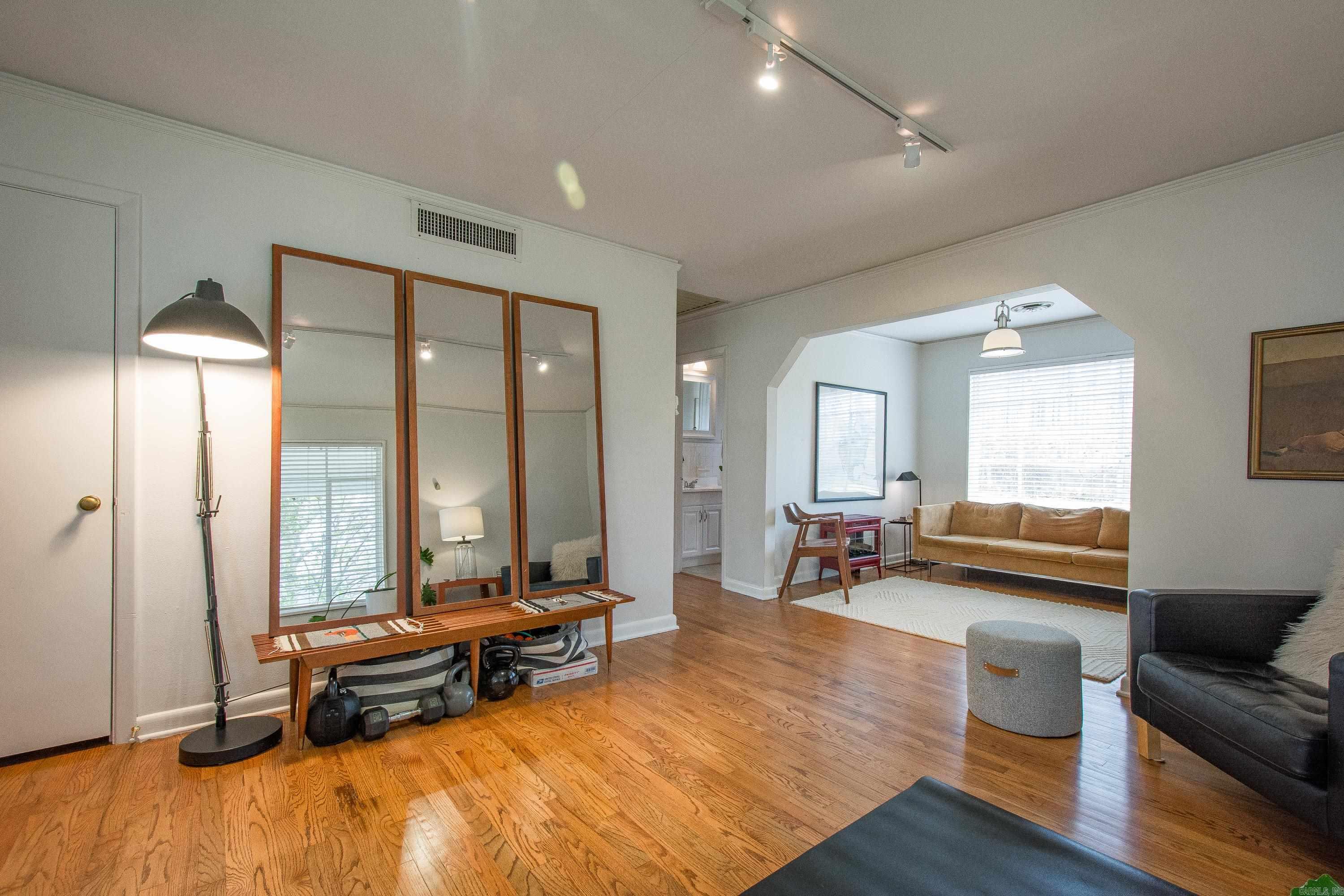 Lincoln Park - Residential