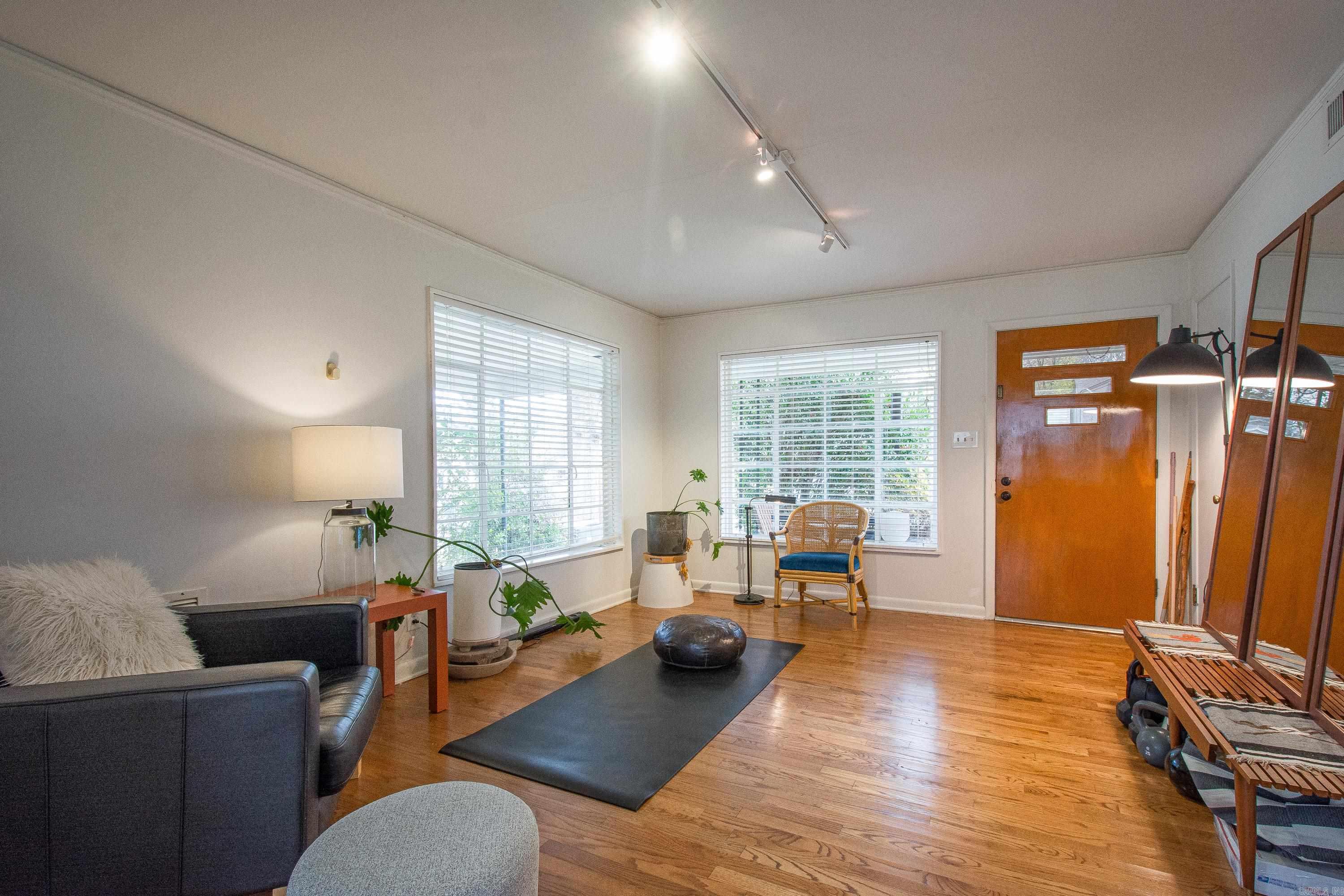 Lincoln Park - Residential