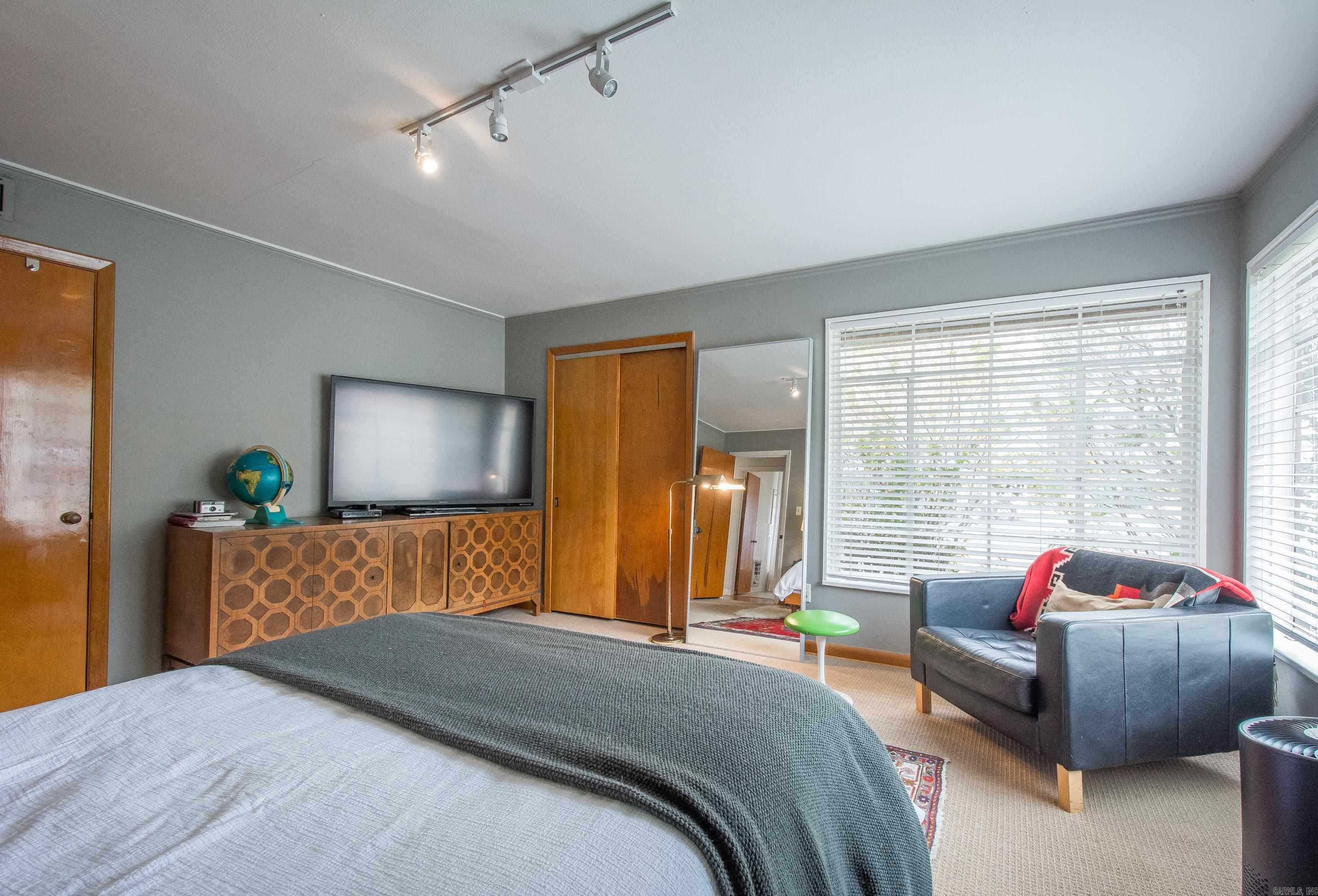 Lincoln Park - Residential