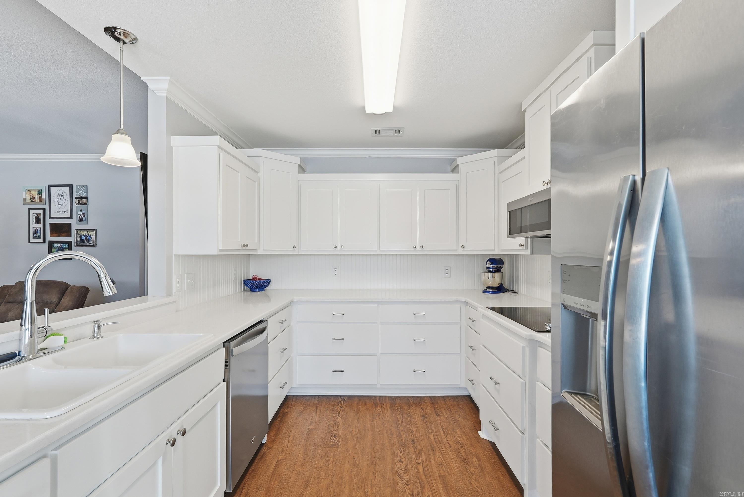 SAGEBRUSH COVE - Residential