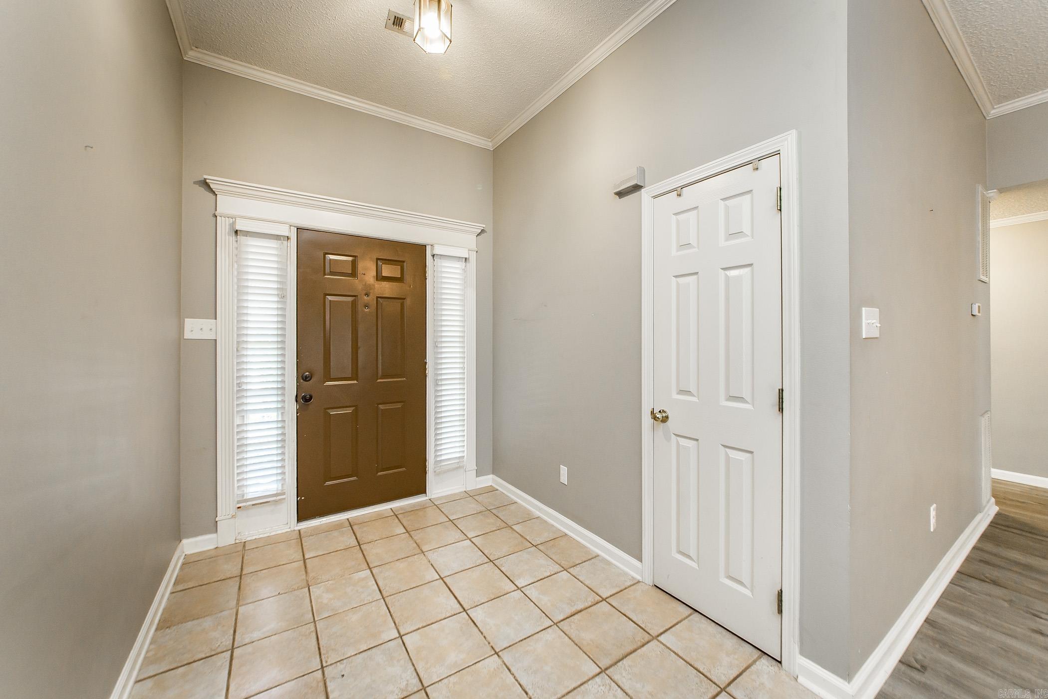 COUNTRY CLUB OF ARK THE - Residential