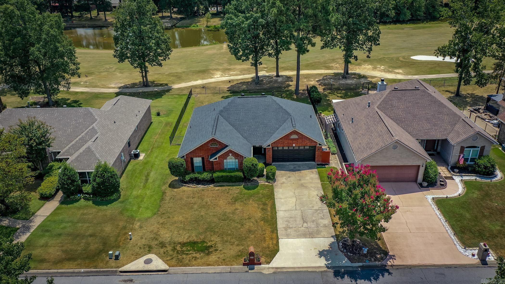 COUNTRY CLUB OF ARK THE - Residential