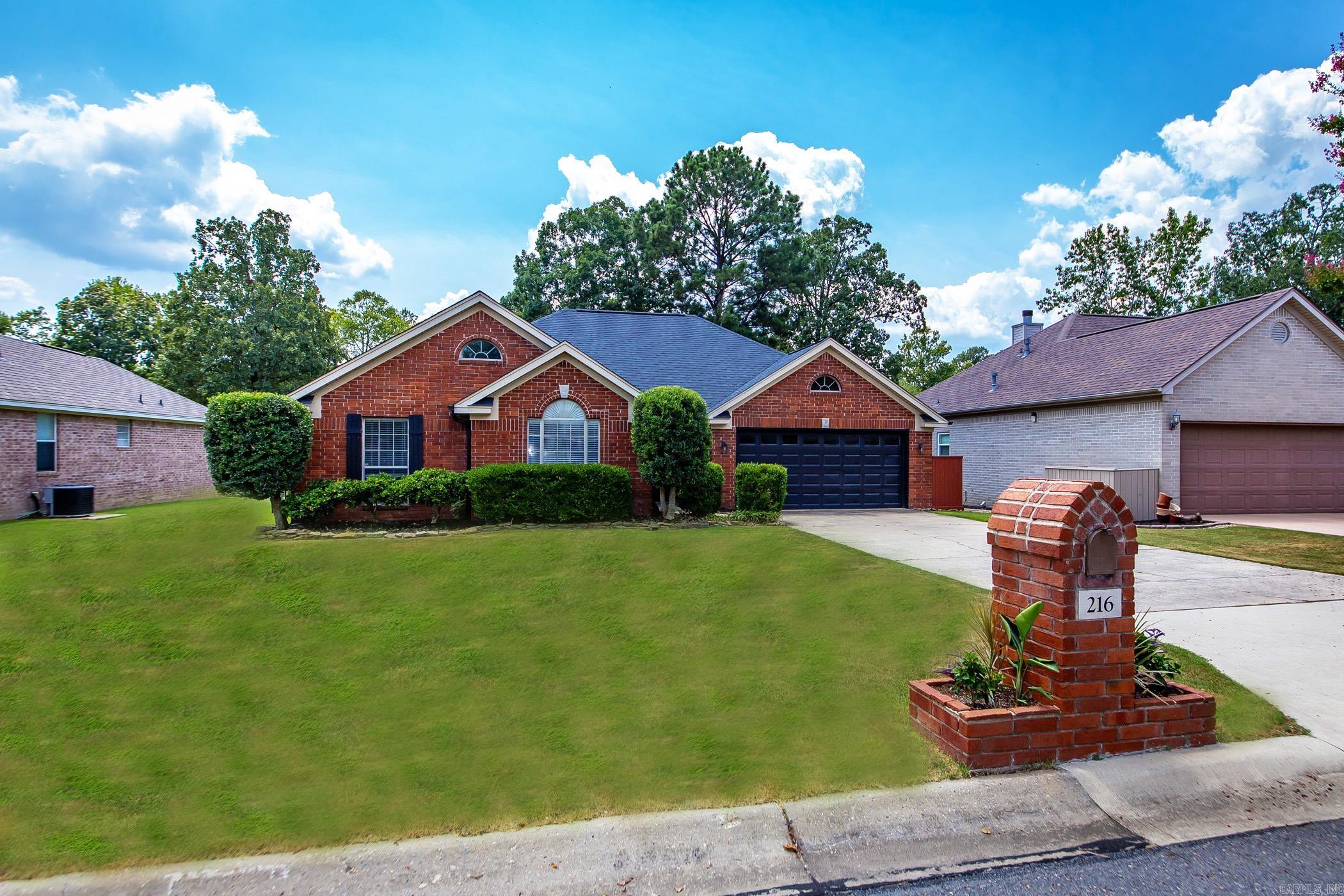 COUNTRY CLUB OF ARK THE - Residential