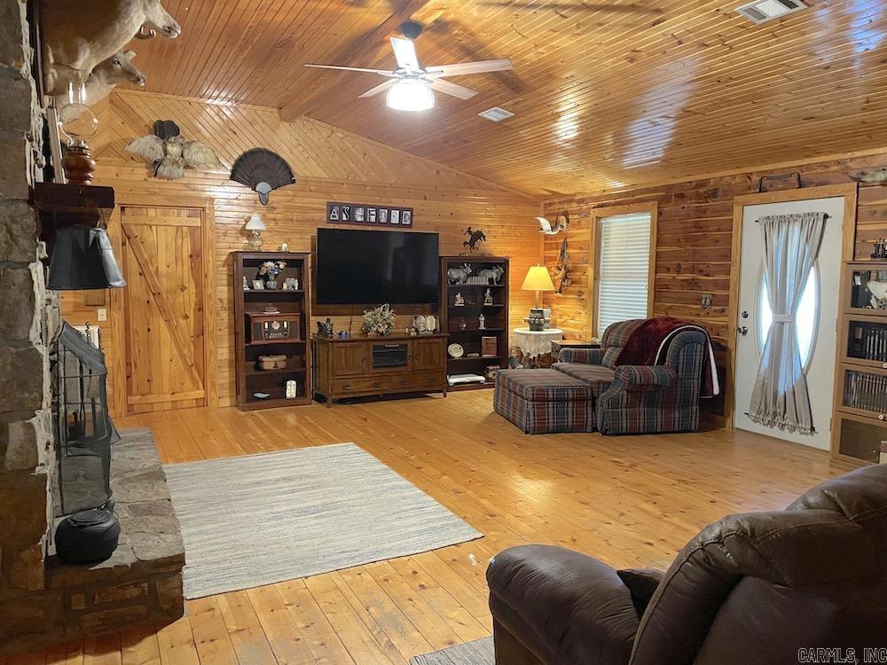 Metes & Bounds - Residential