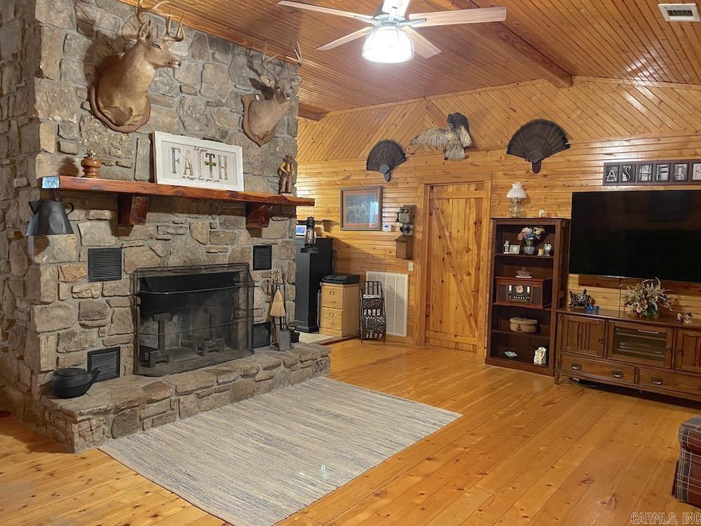 Metes & Bounds - Residential