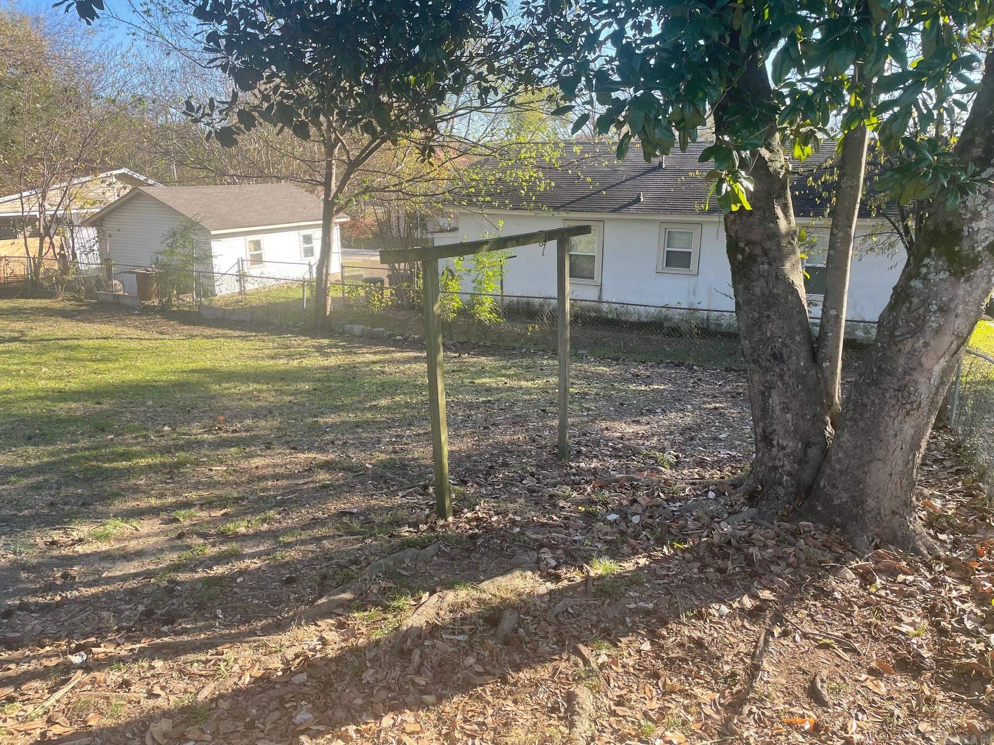 Allens - Residential Lease