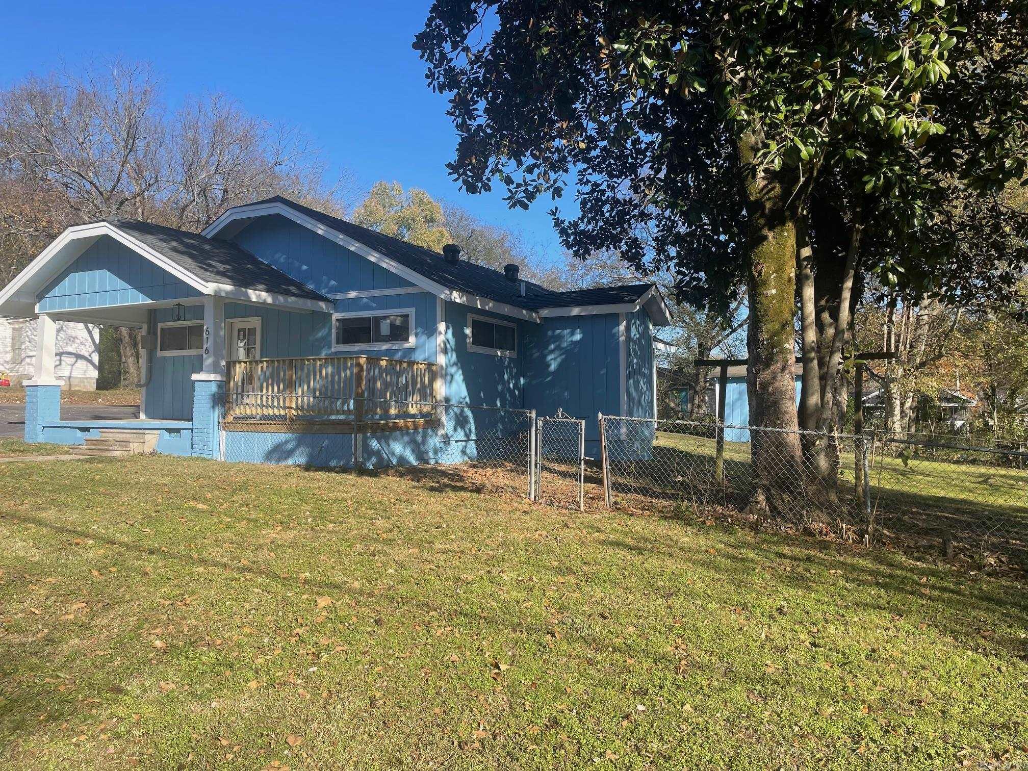 Allens - Residential Lease