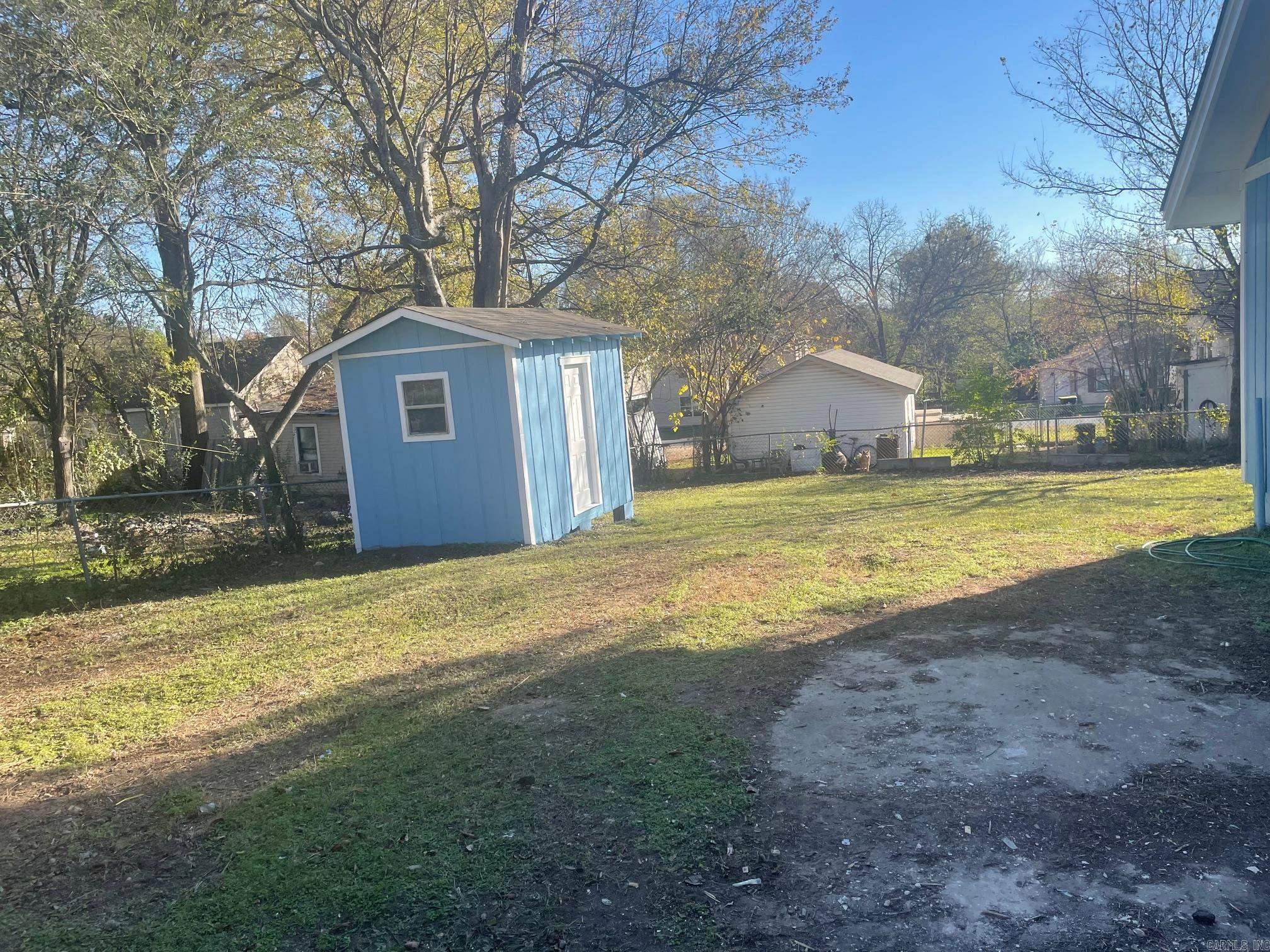 Allens - Residential Lease