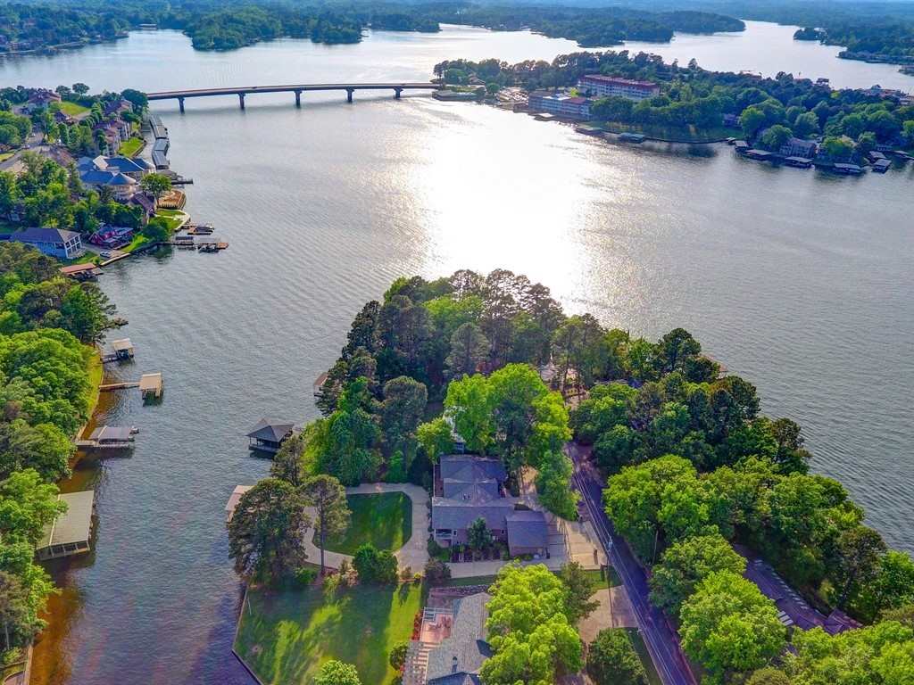Quinns Lake Park - Residential