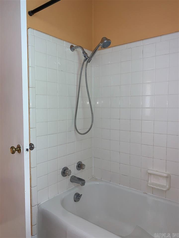 EAST PULASKI HGTS - Residential Lease