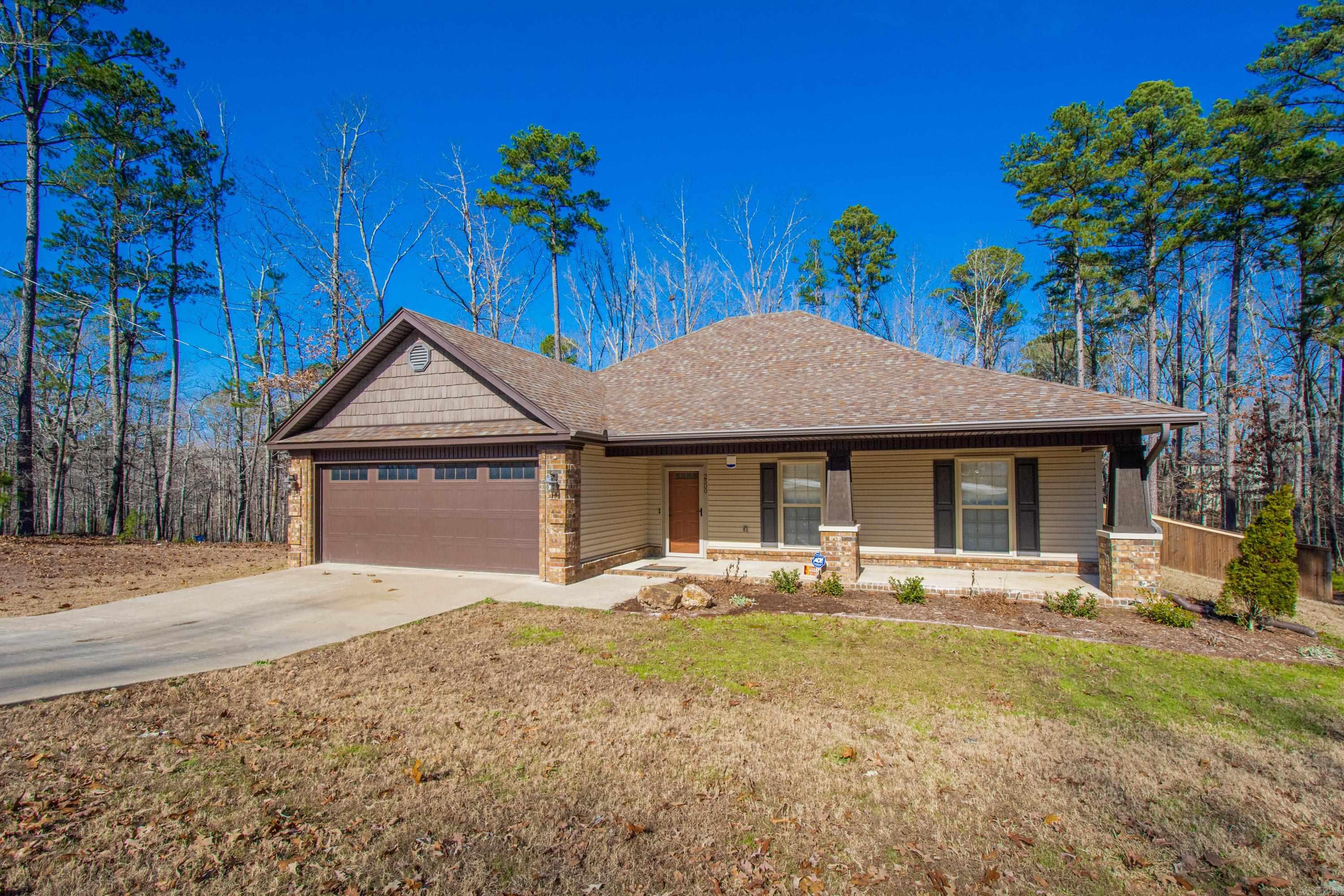 CRYSTAL LAKE - Residential