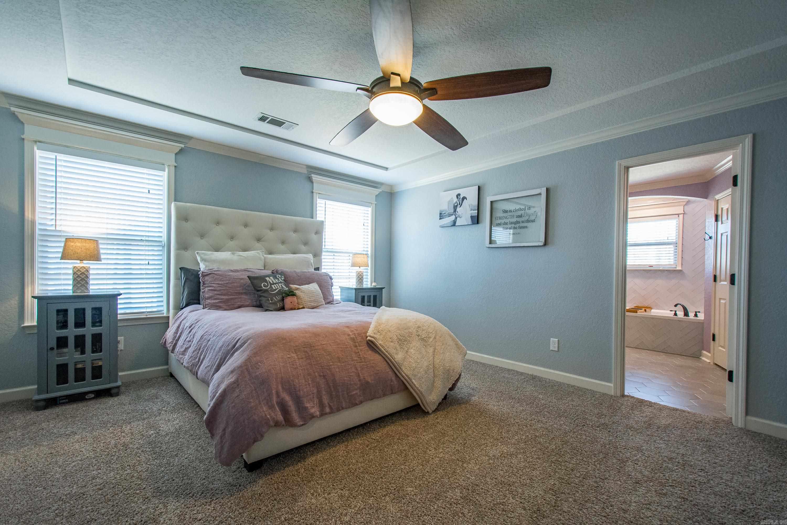 CRYSTAL LAKE - Residential