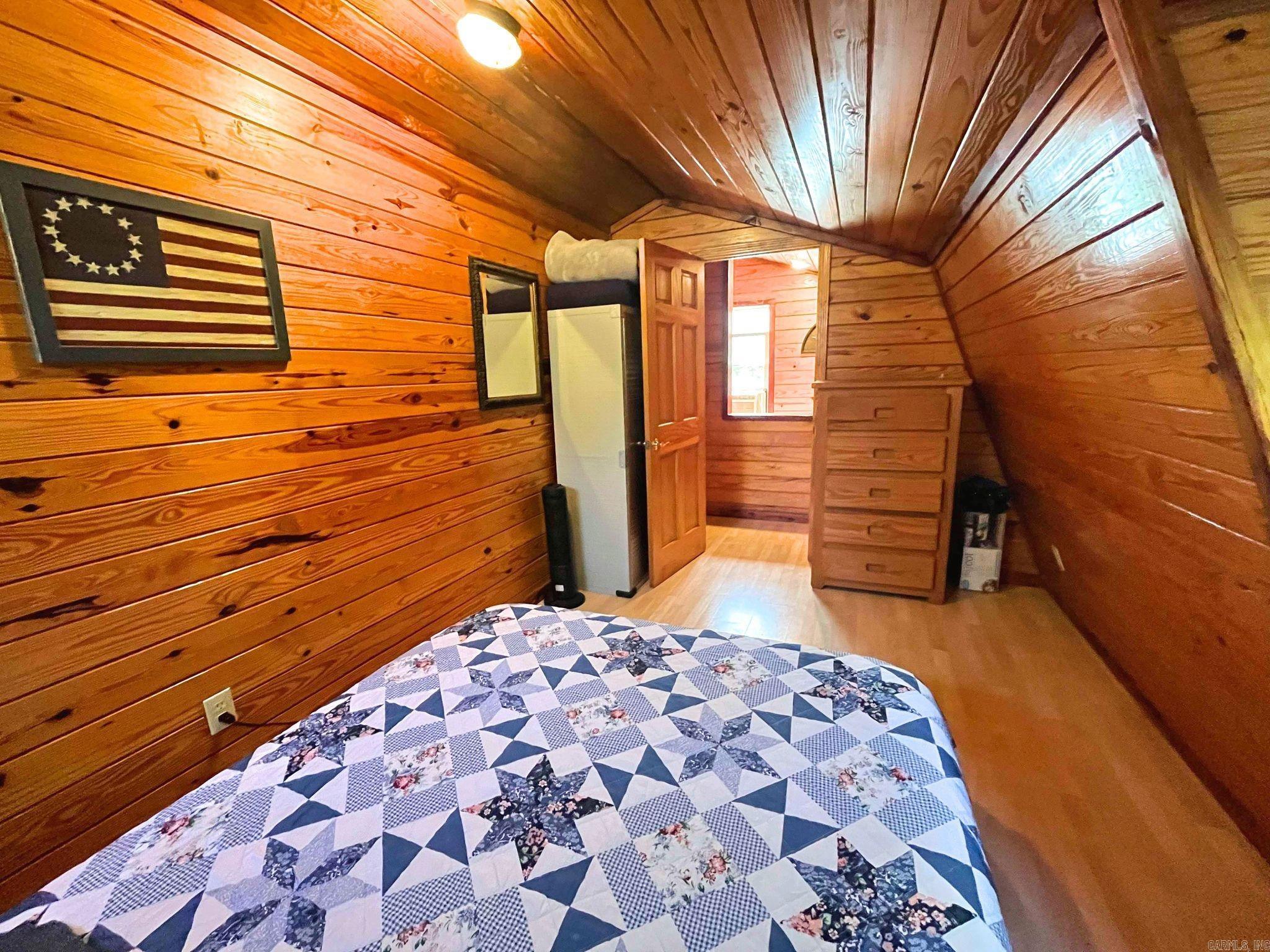 Board Camp - Residential