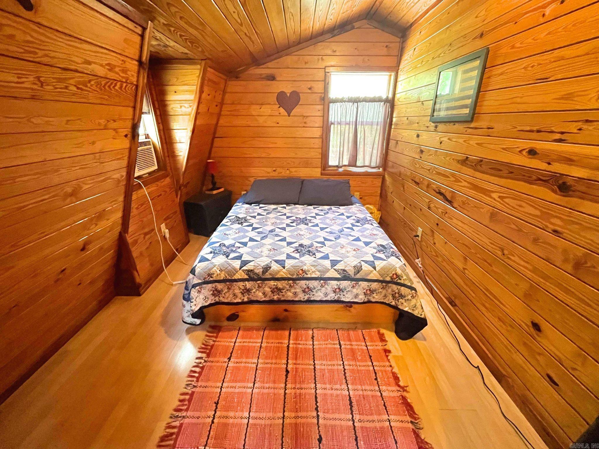 Board Camp - Residential