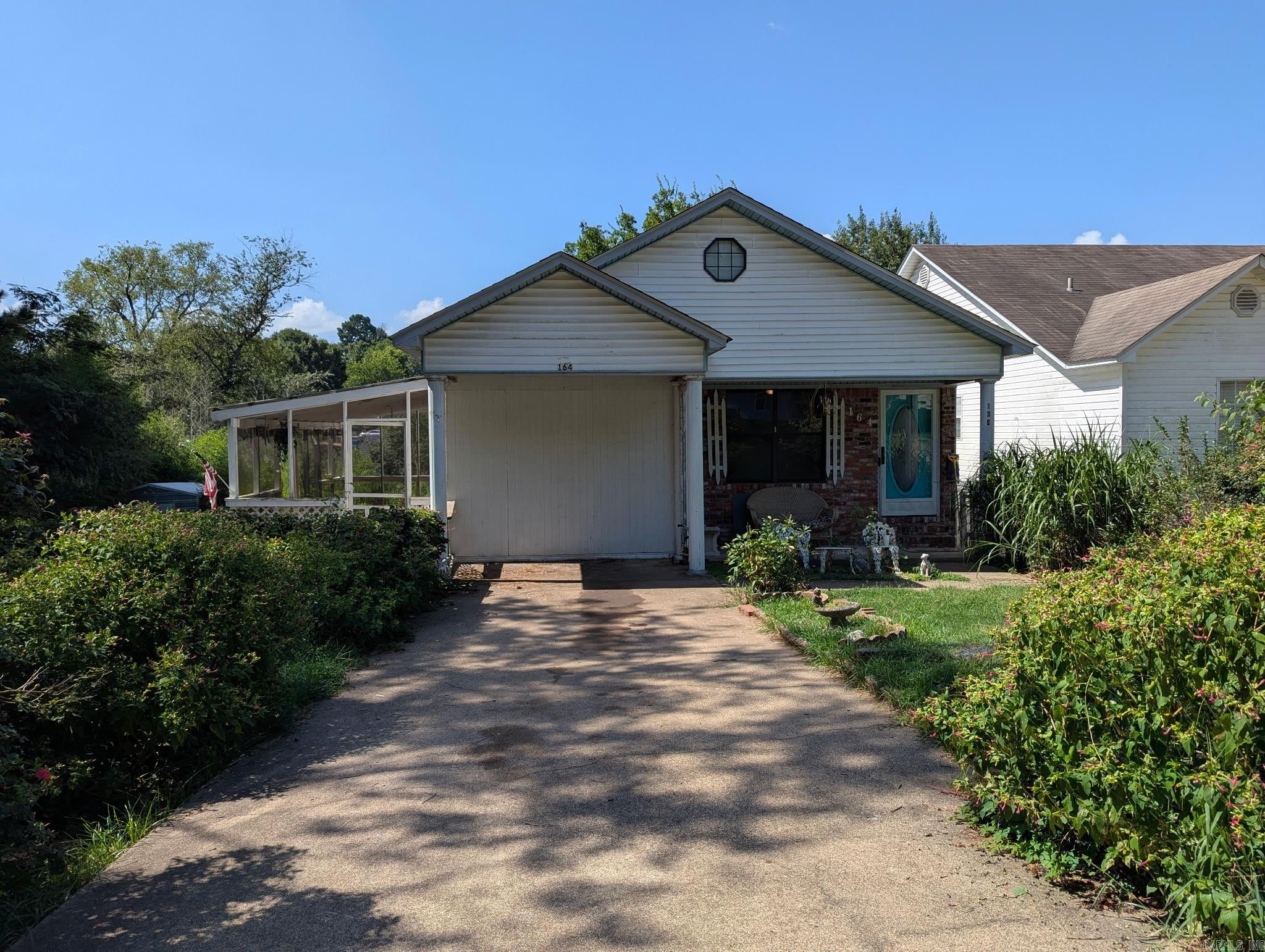 Centrally located 3br/2ba patio home in Lakeside School District! Approx. 1398 sqft with a smart layout. Primary bedroom offers an en-suite bath. The 3rd bedroom is located downstairs with private exterior access- ideal for a home office or guest space. Conveniently located with great investment property potential!