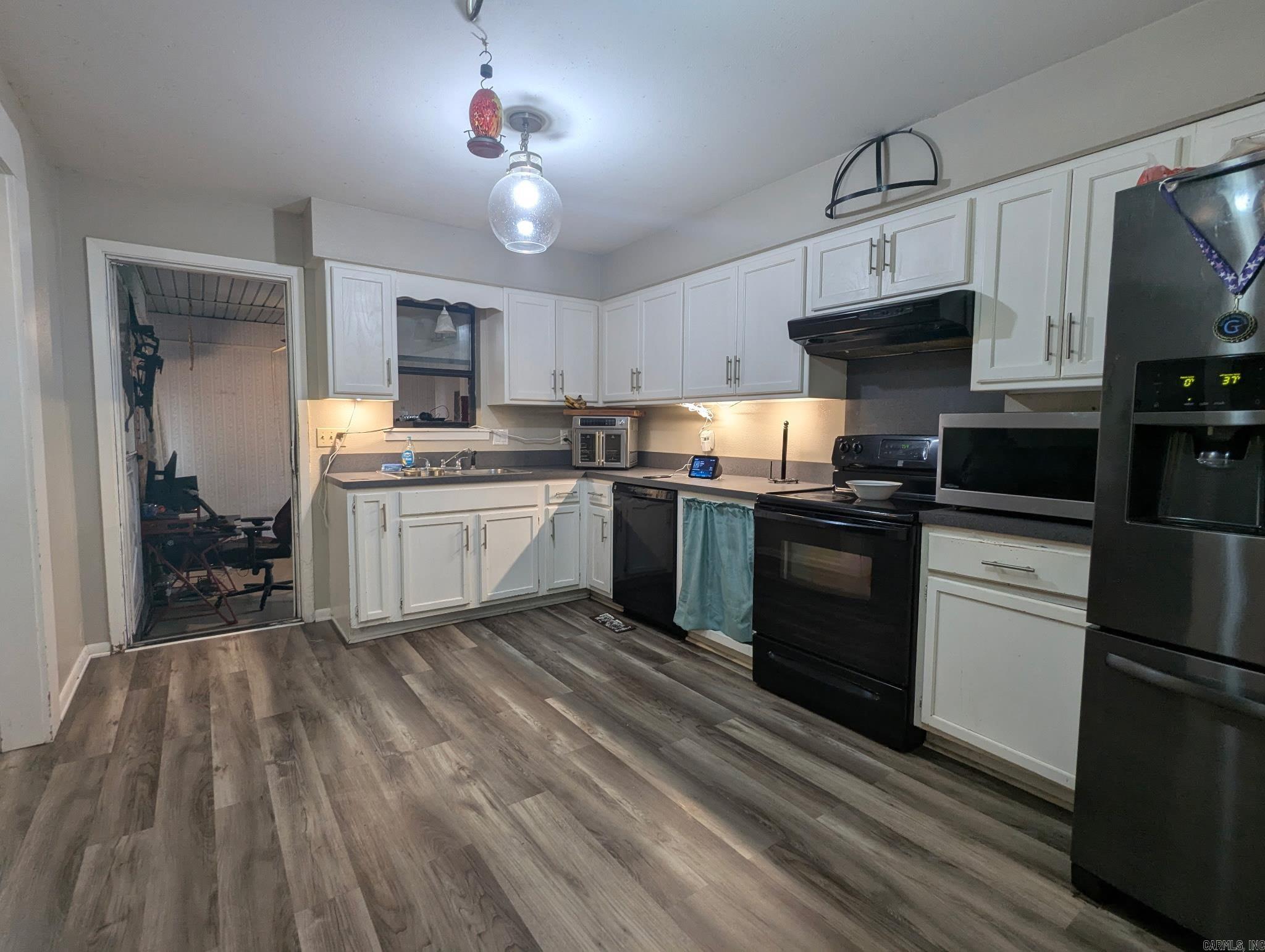WINANS HILL - Residential