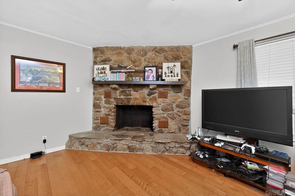 FOXWOOD J - Residential