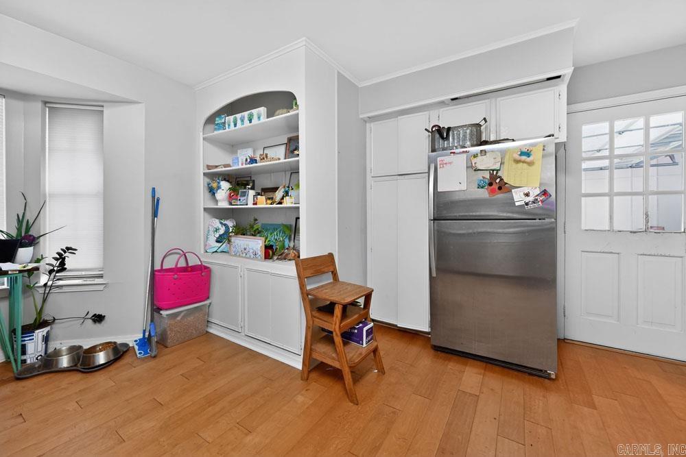 FOXWOOD J - Residential