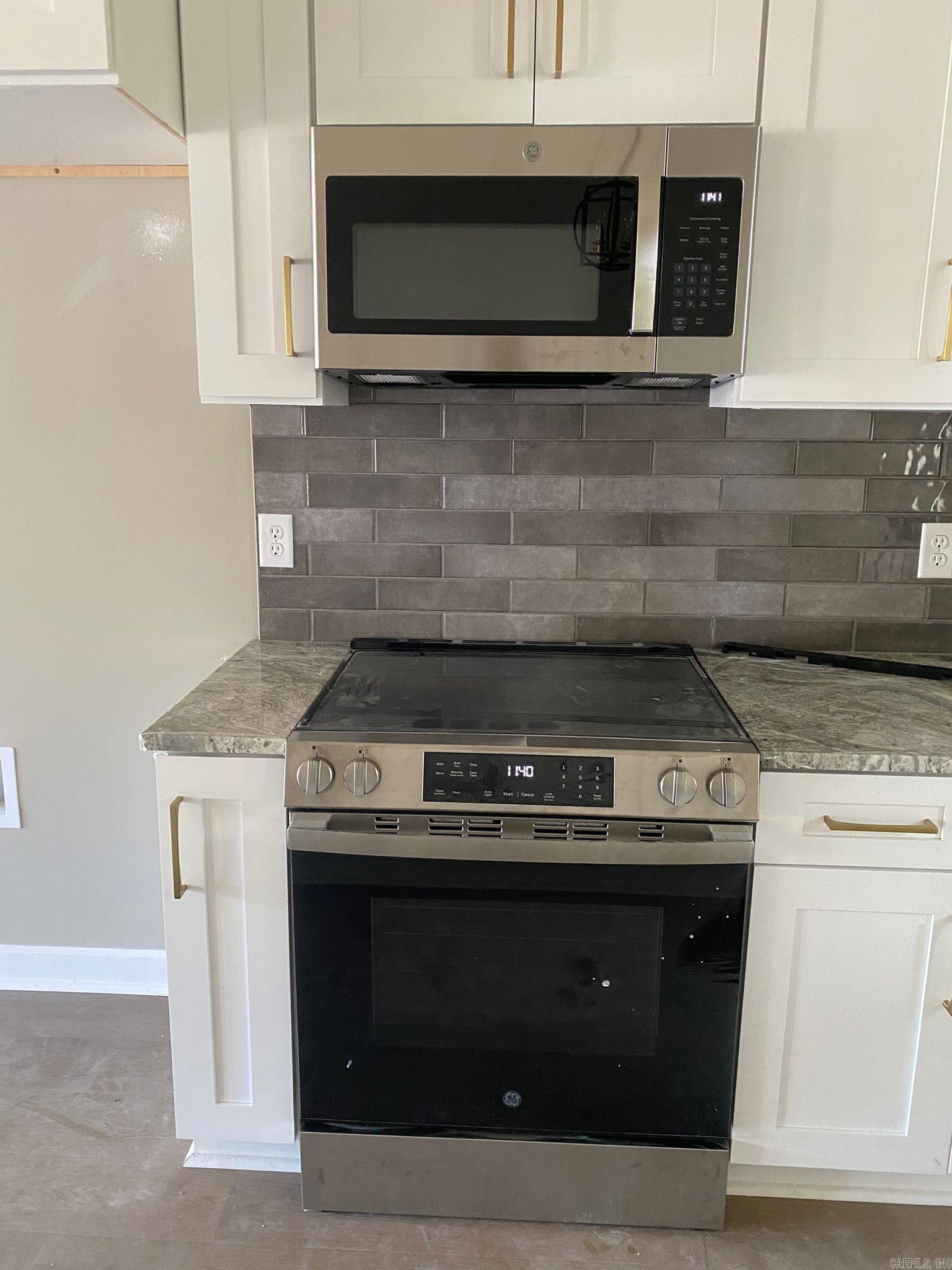 Point West 5th - Residential Lease