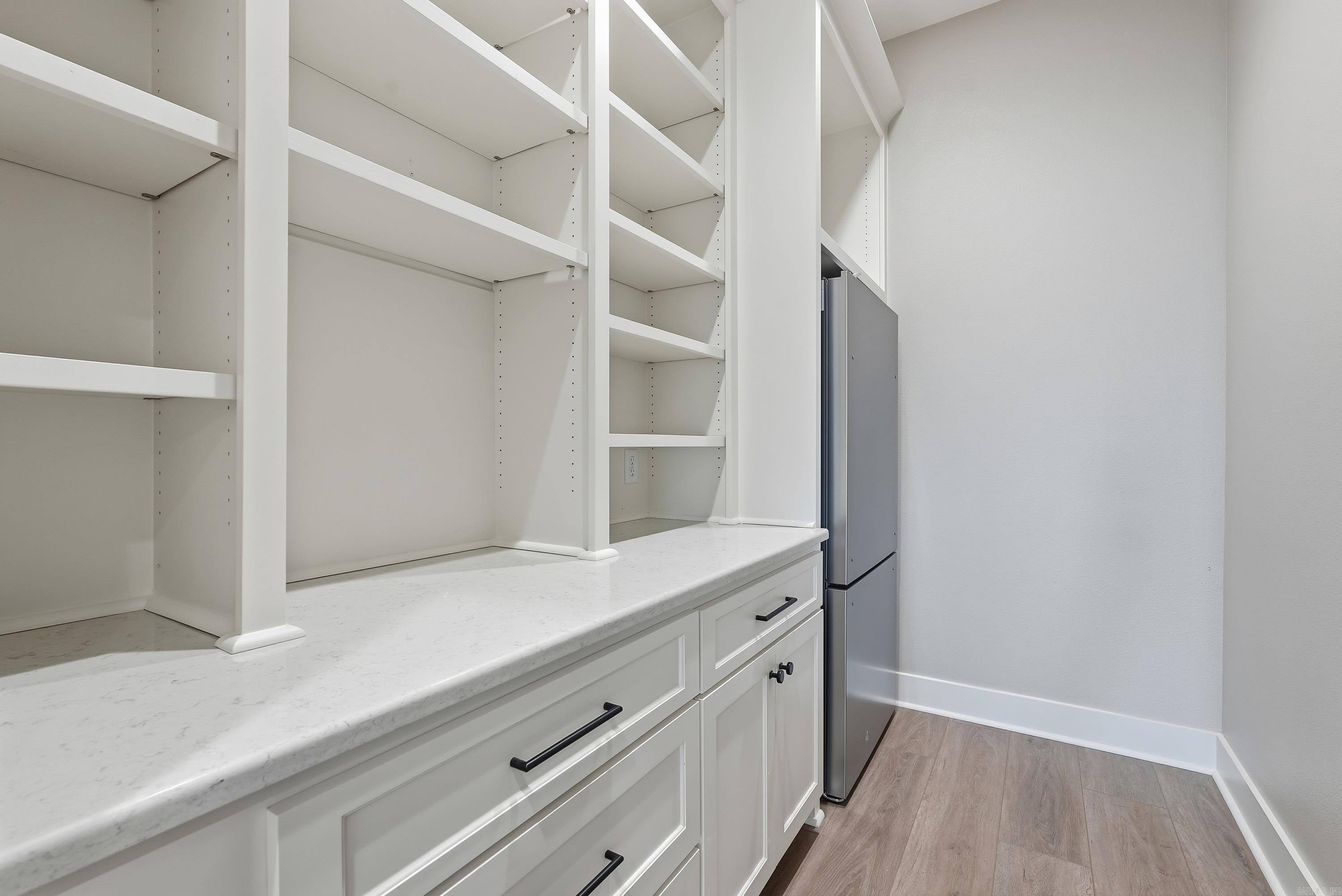 NORTH VIEW ESTATES - Residential