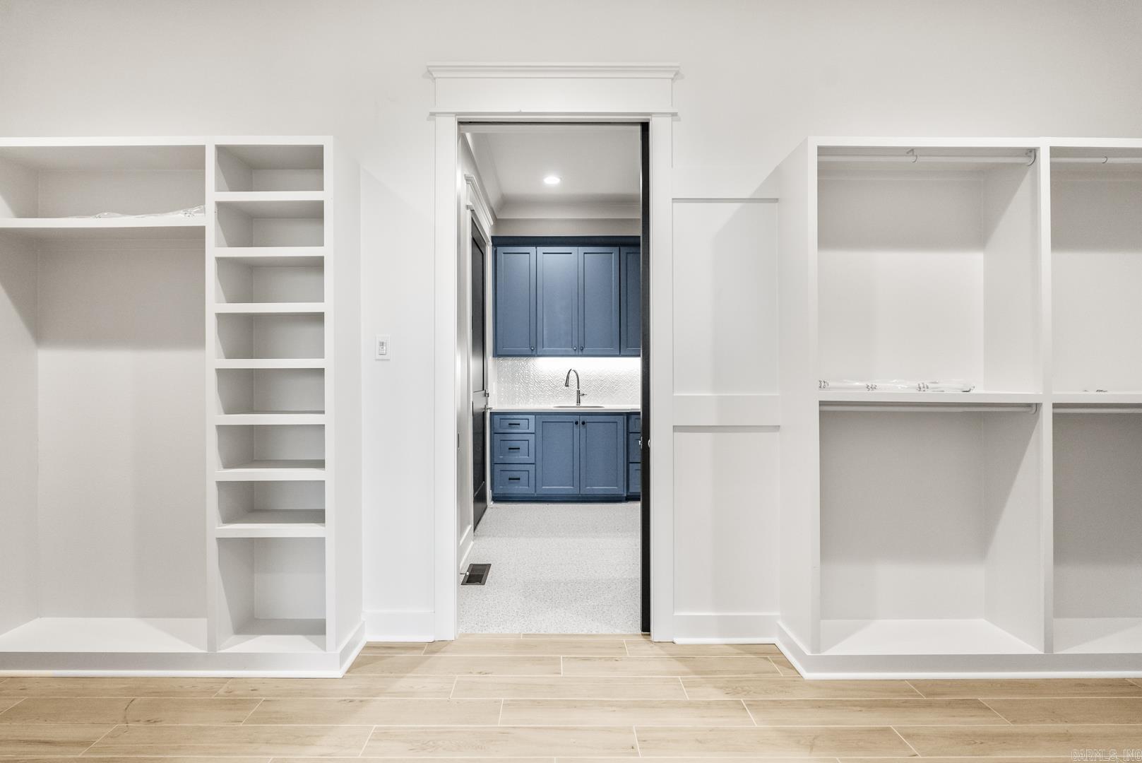 NORTH VIEW ESTATES - Residential