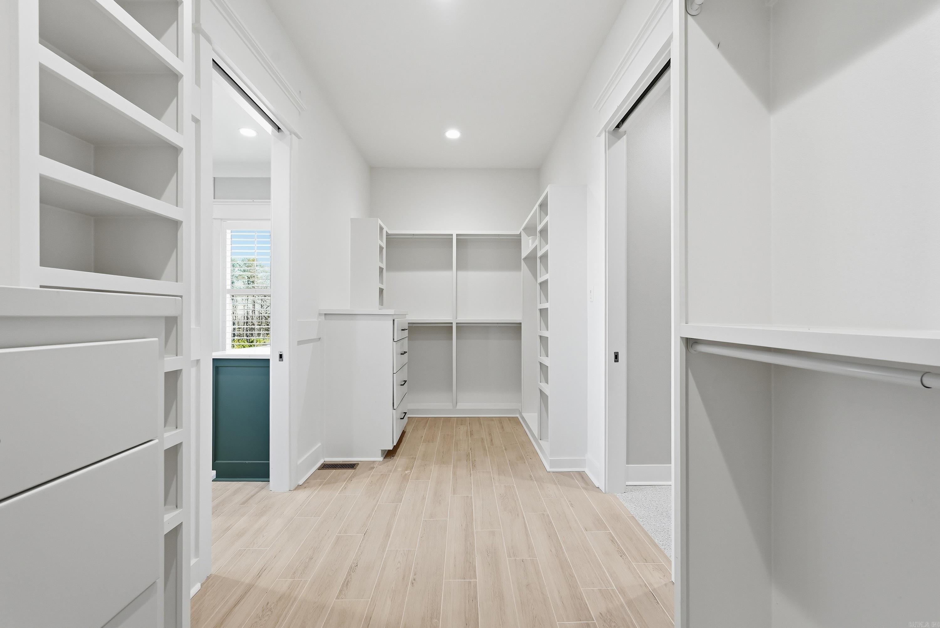 NORTH VIEW ESTATES - Residential