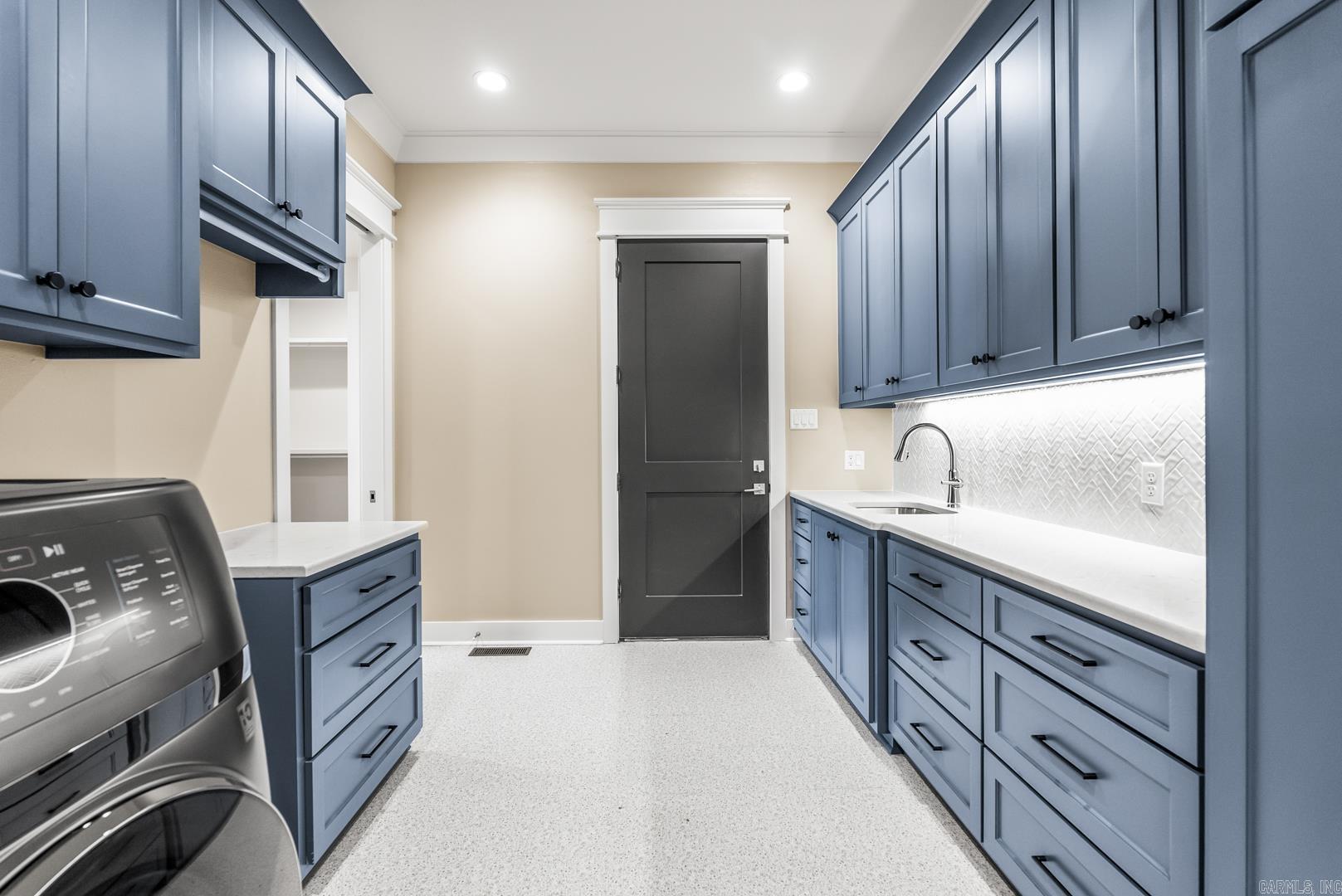 NORTH VIEW ESTATES - Residential