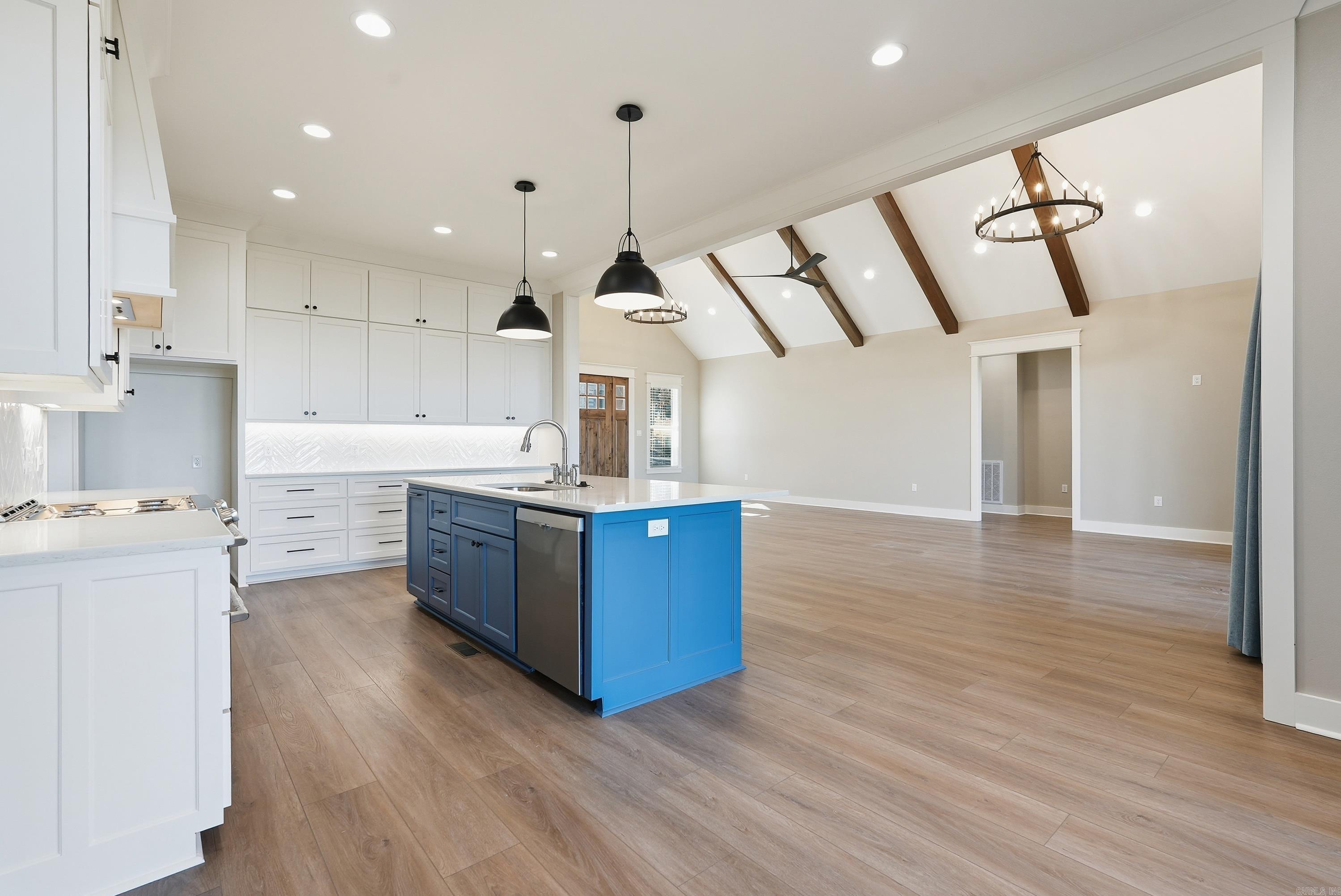 NORTH VIEW ESTATES - Residential