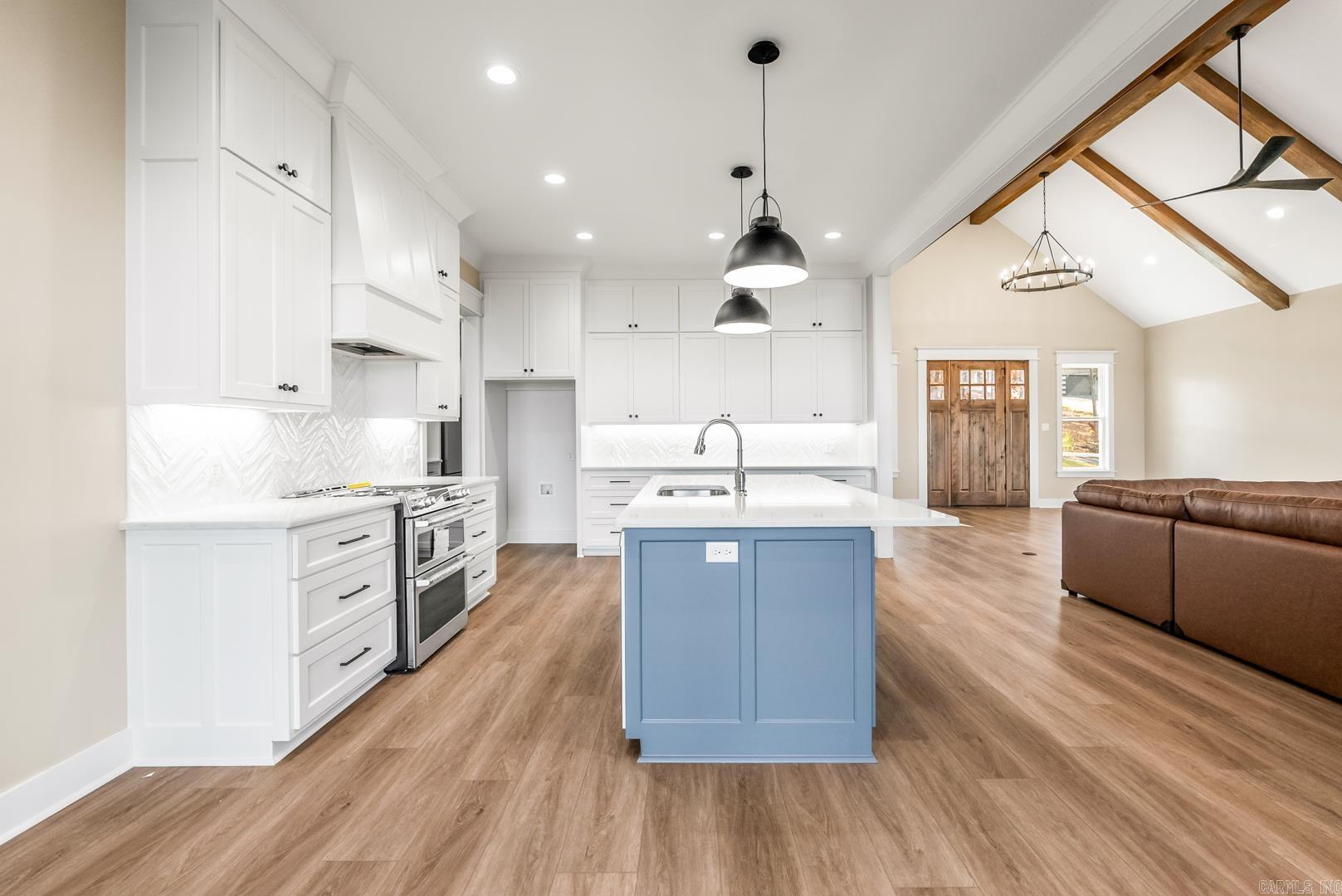 NORTH VIEW ESTATES - Residential