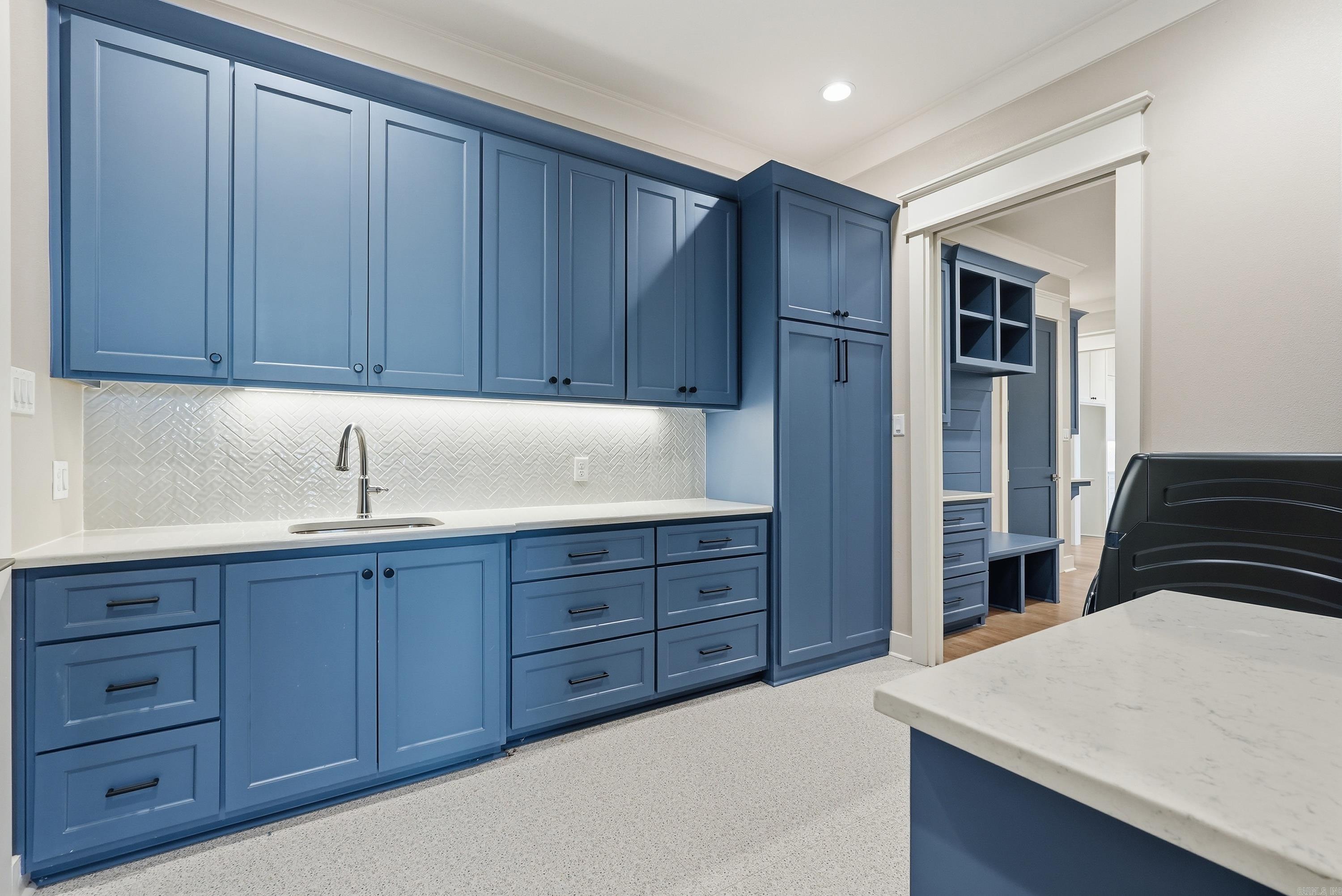 NORTH VIEW ESTATES - Residential