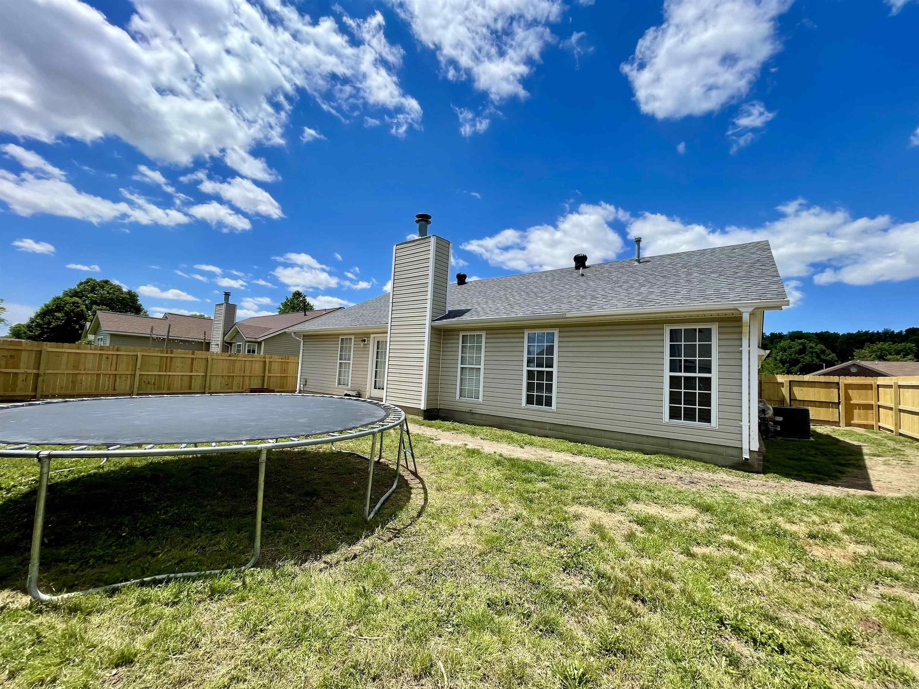 WINDSOR LANDING - Residential