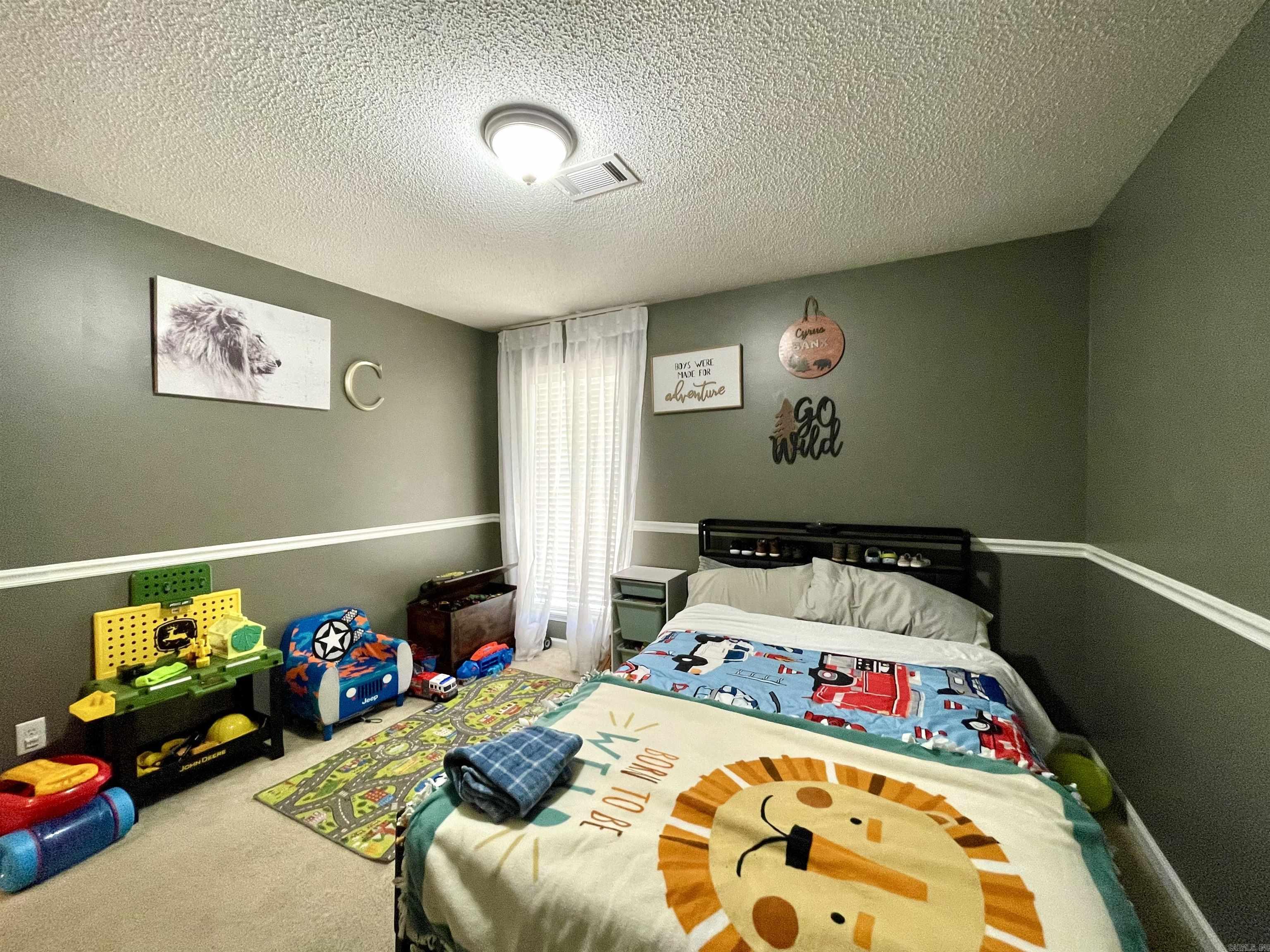 WINDSOR LANDING - Residential