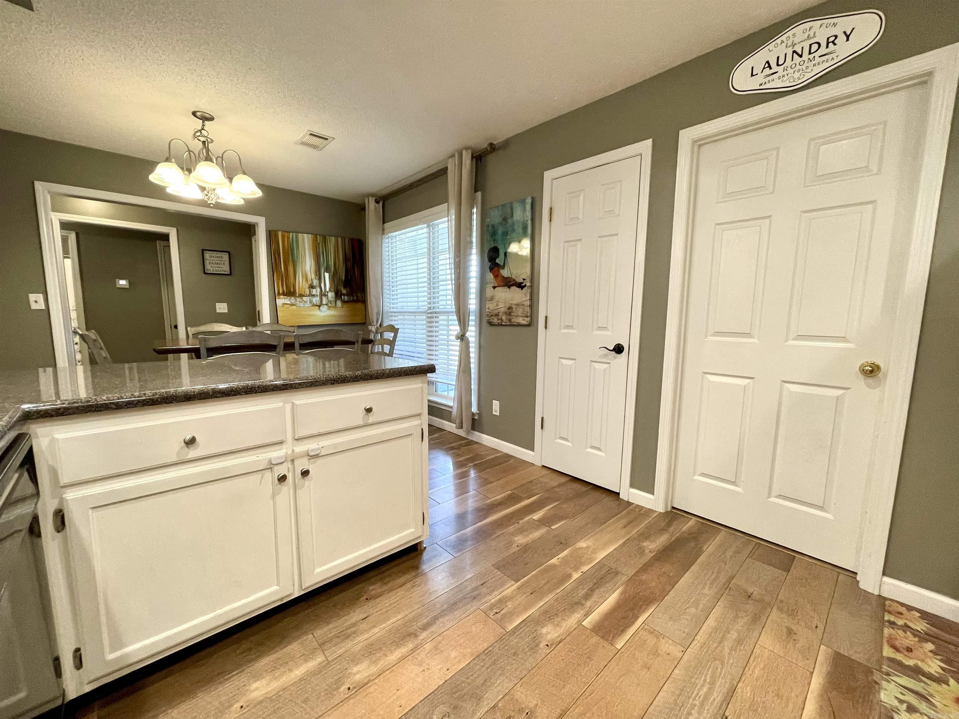 WINDSOR LANDING - Residential