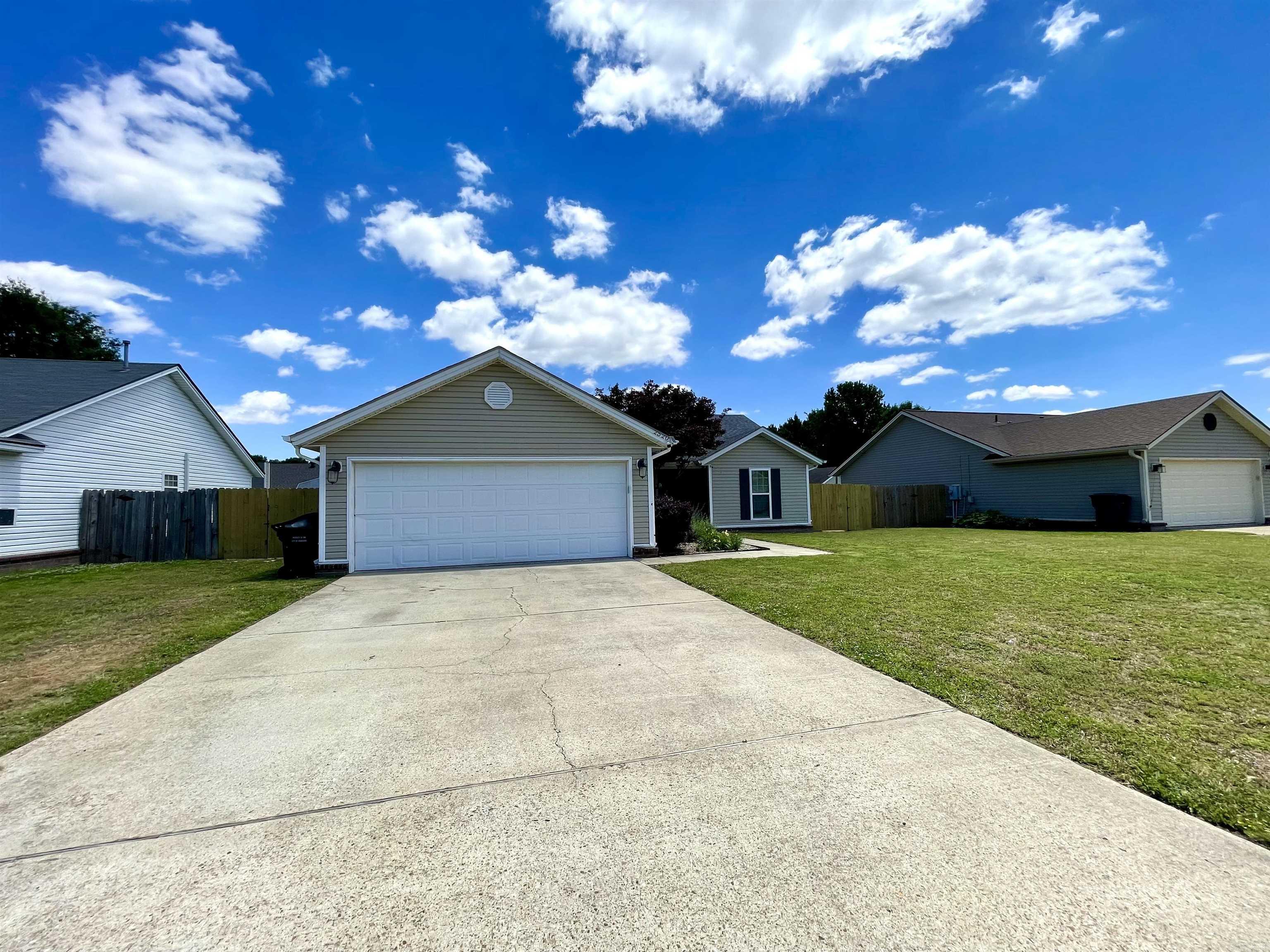 WINDSOR LANDING - Residential