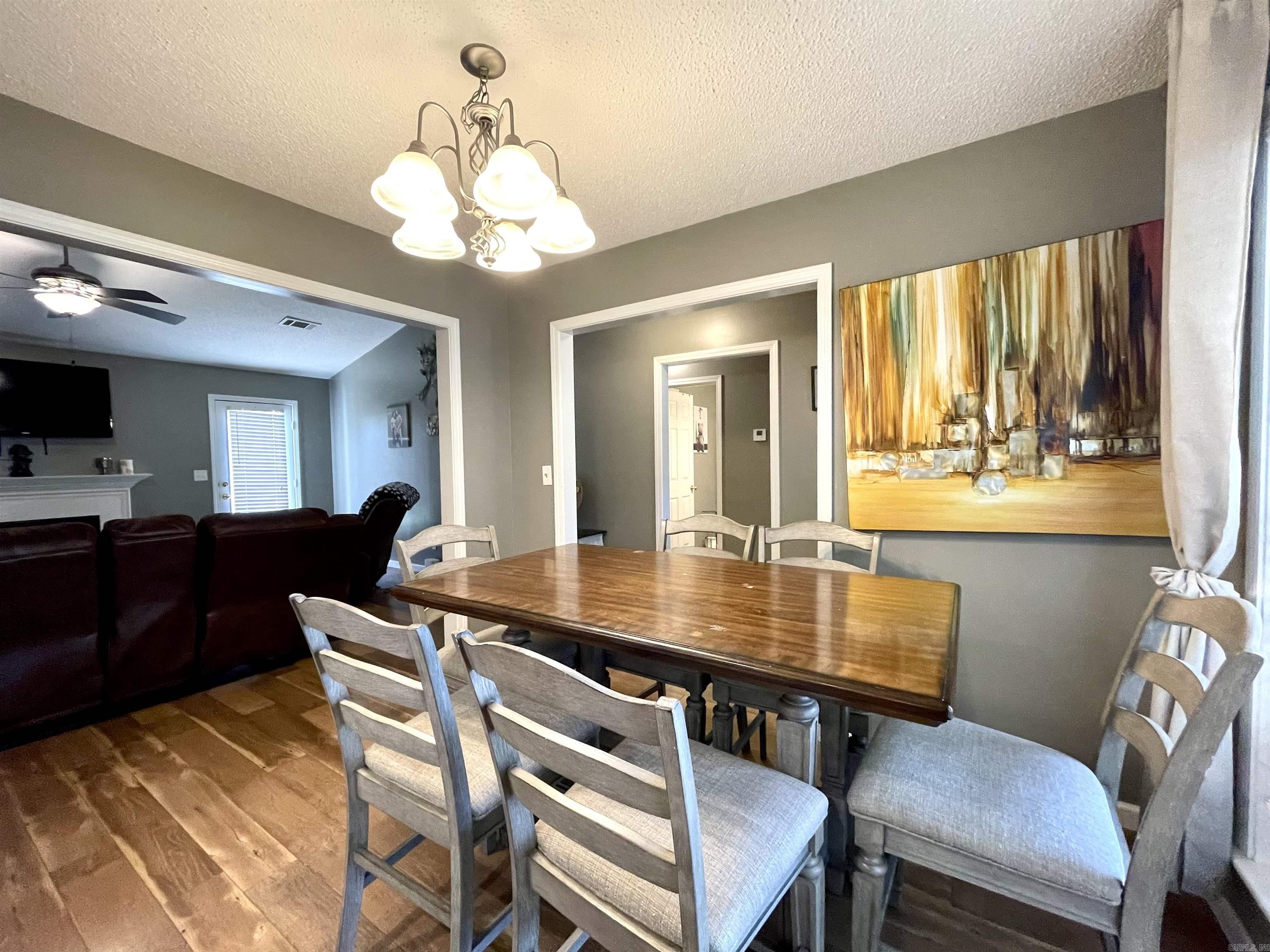 WINDSOR LANDING - Residential