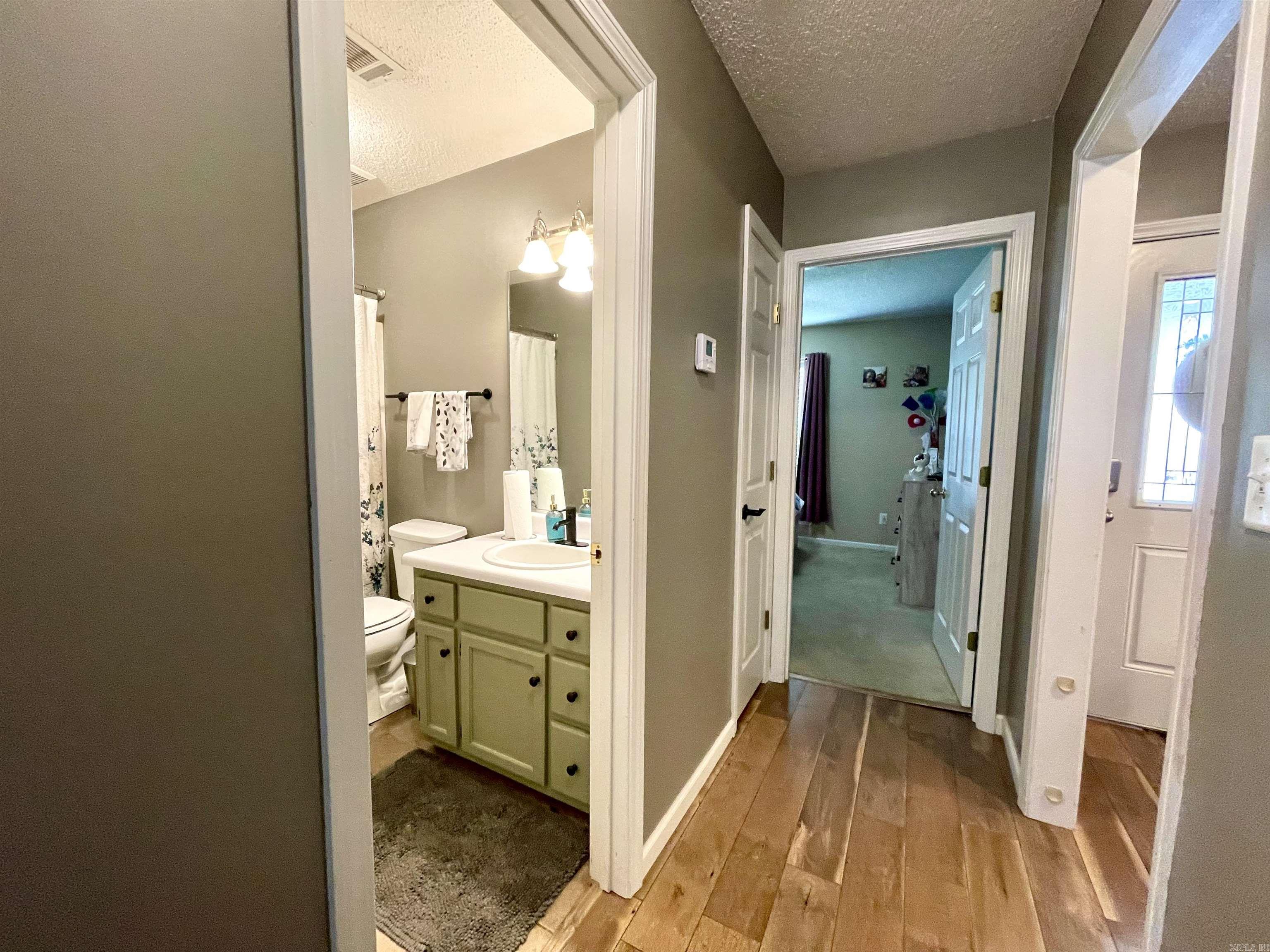 WINDSOR LANDING - Residential