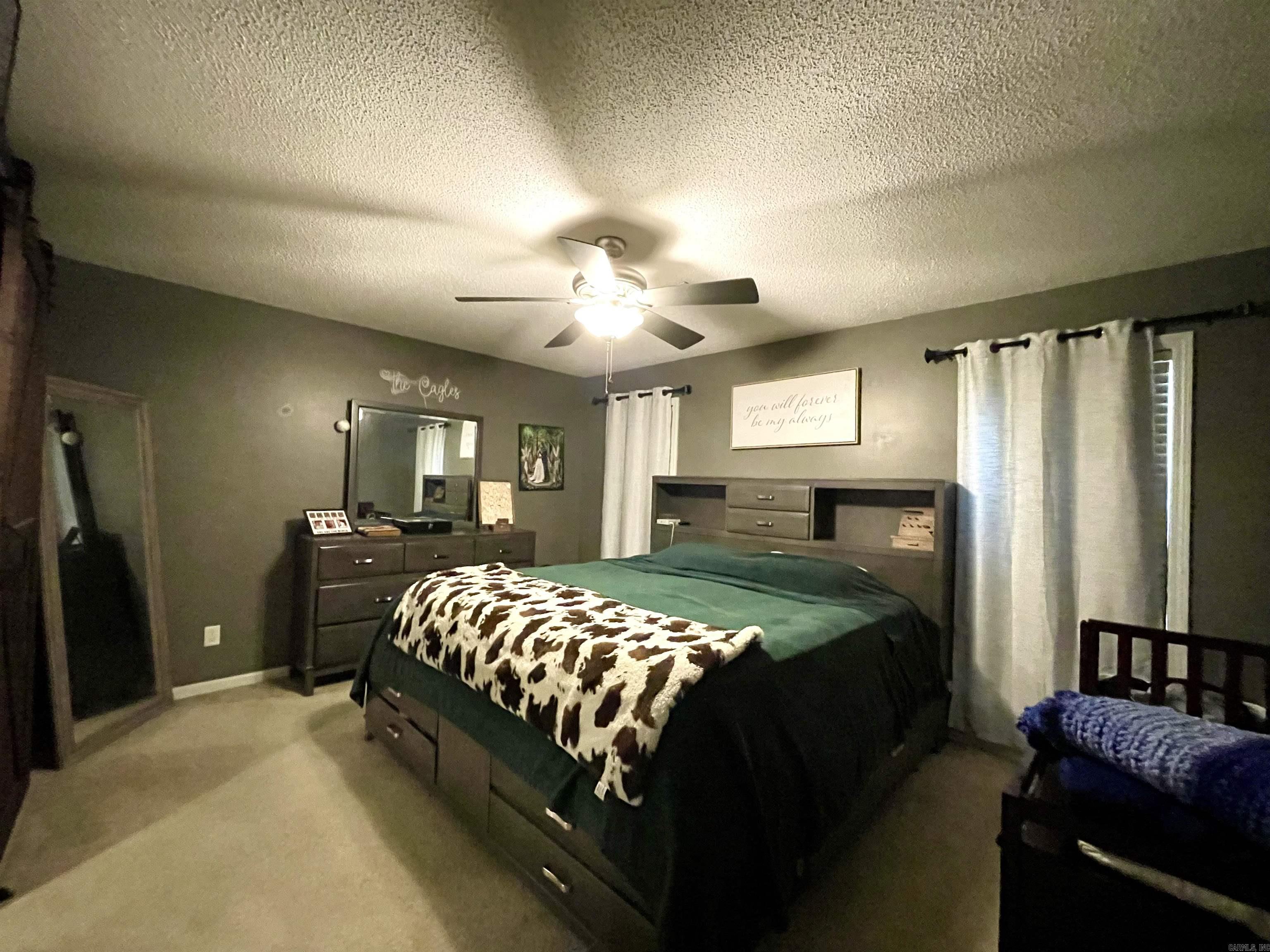 WINDSOR LANDING - Residential