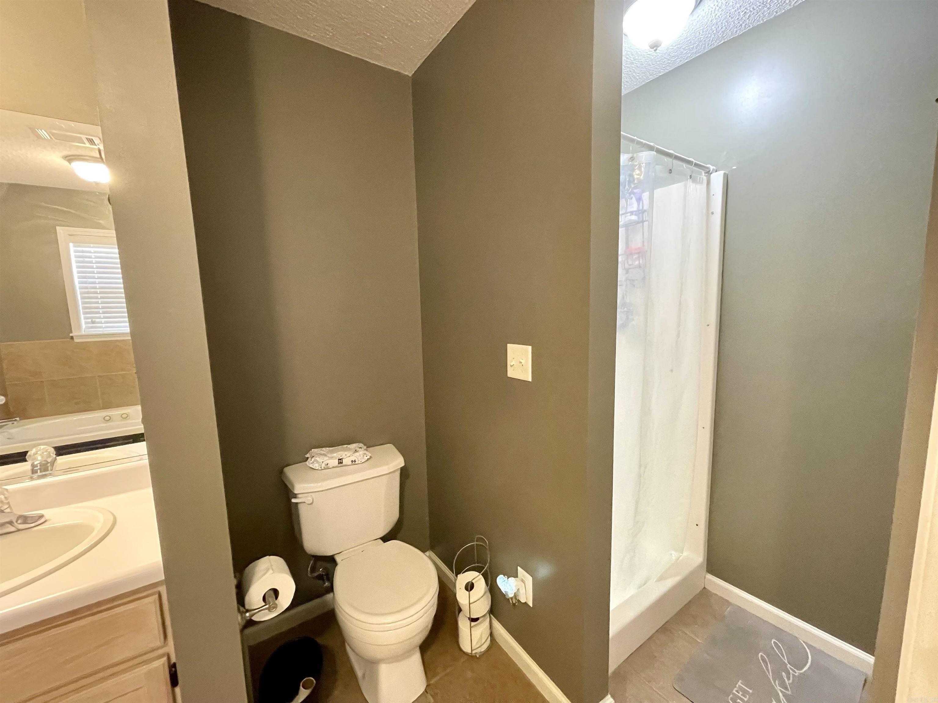 WINDSOR LANDING - Residential