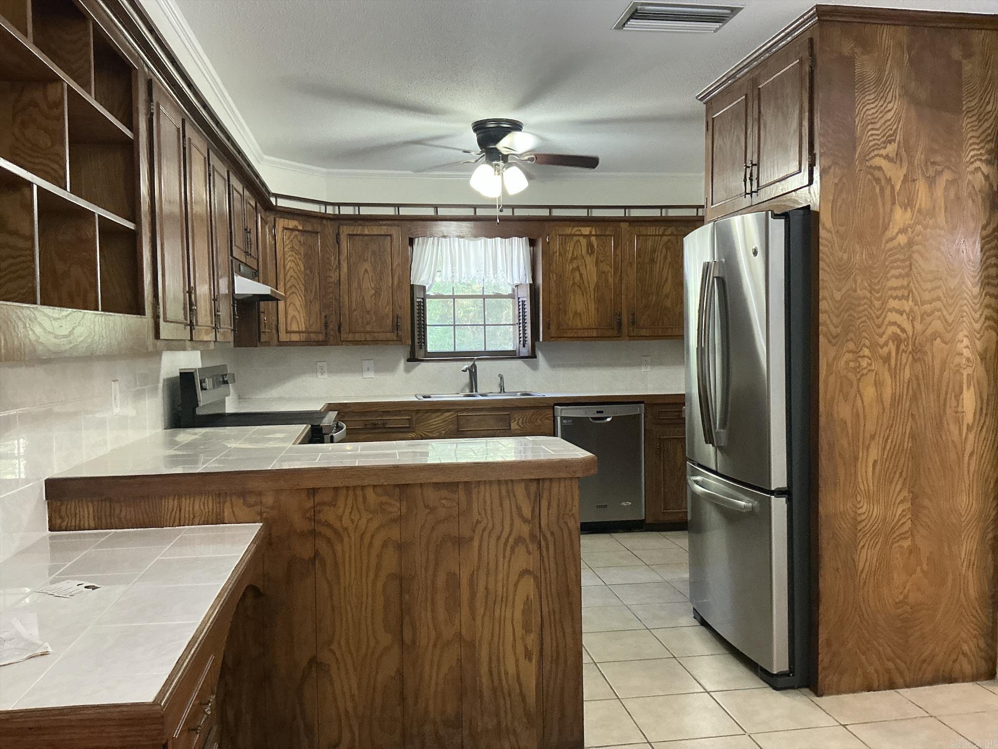 DOGWOOD PARK - Residential