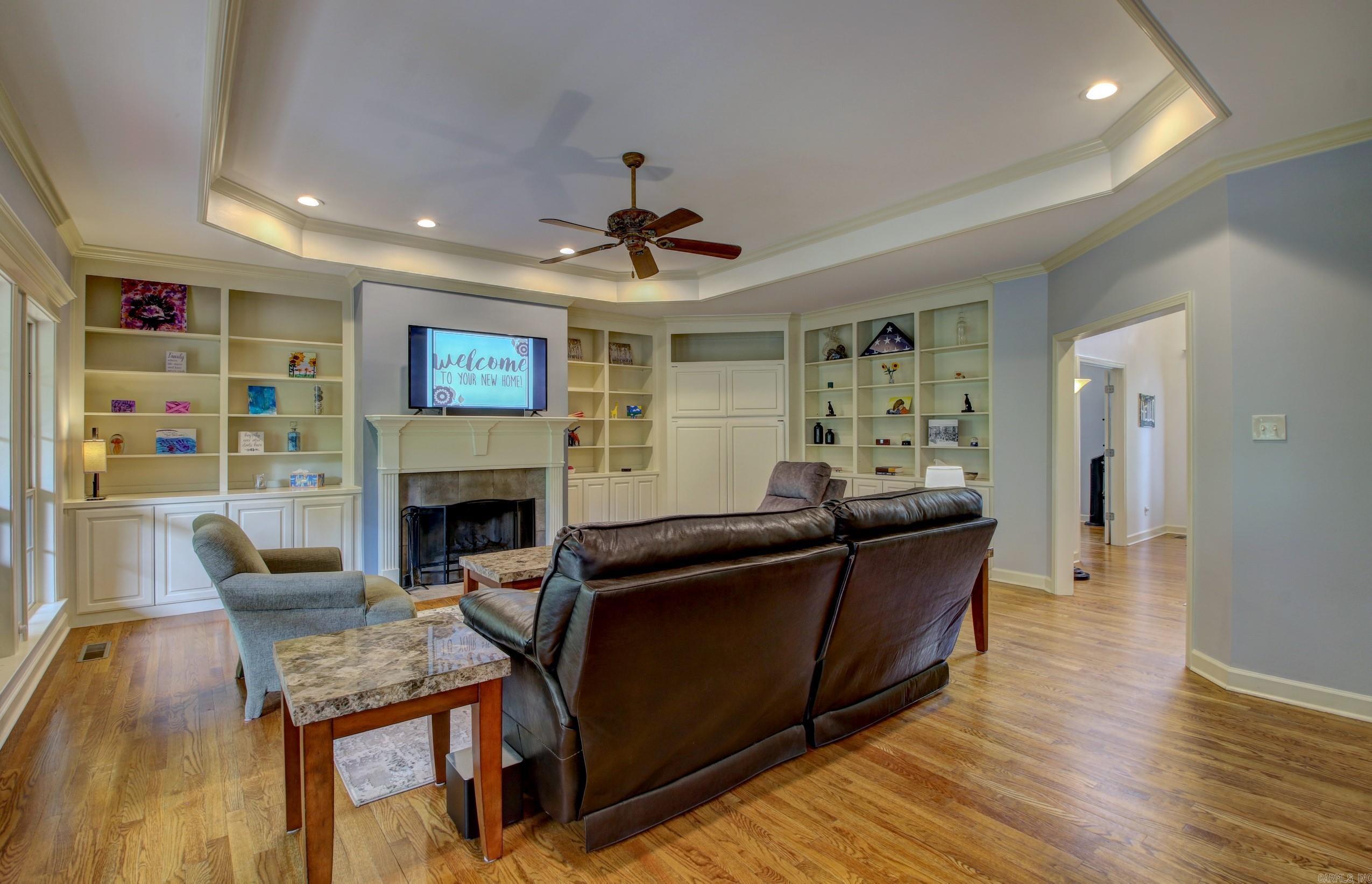 THE VILLAGES OF WELLINGTON - Residential