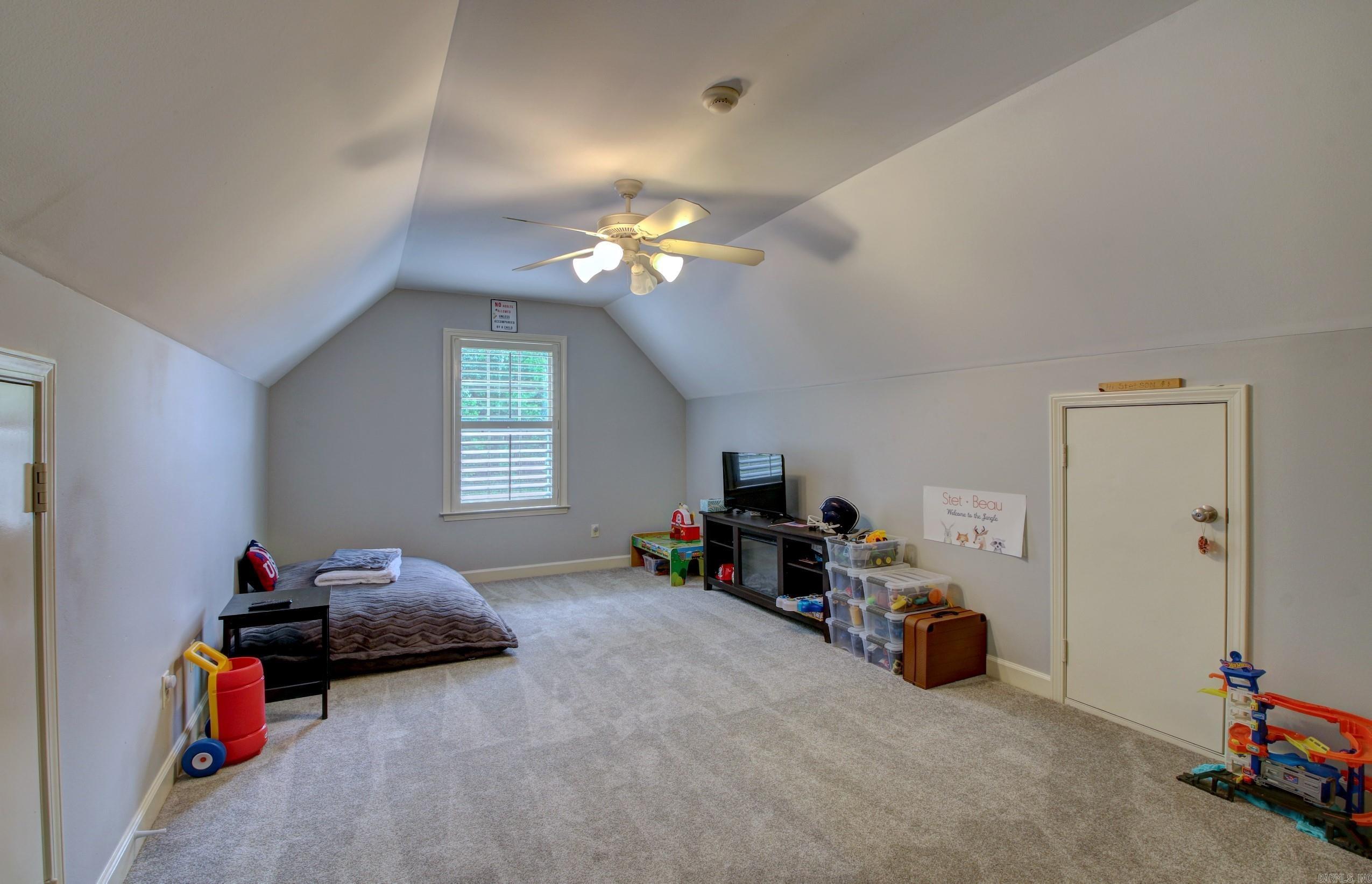 THE VILLAGES OF WELLINGTON - Residential