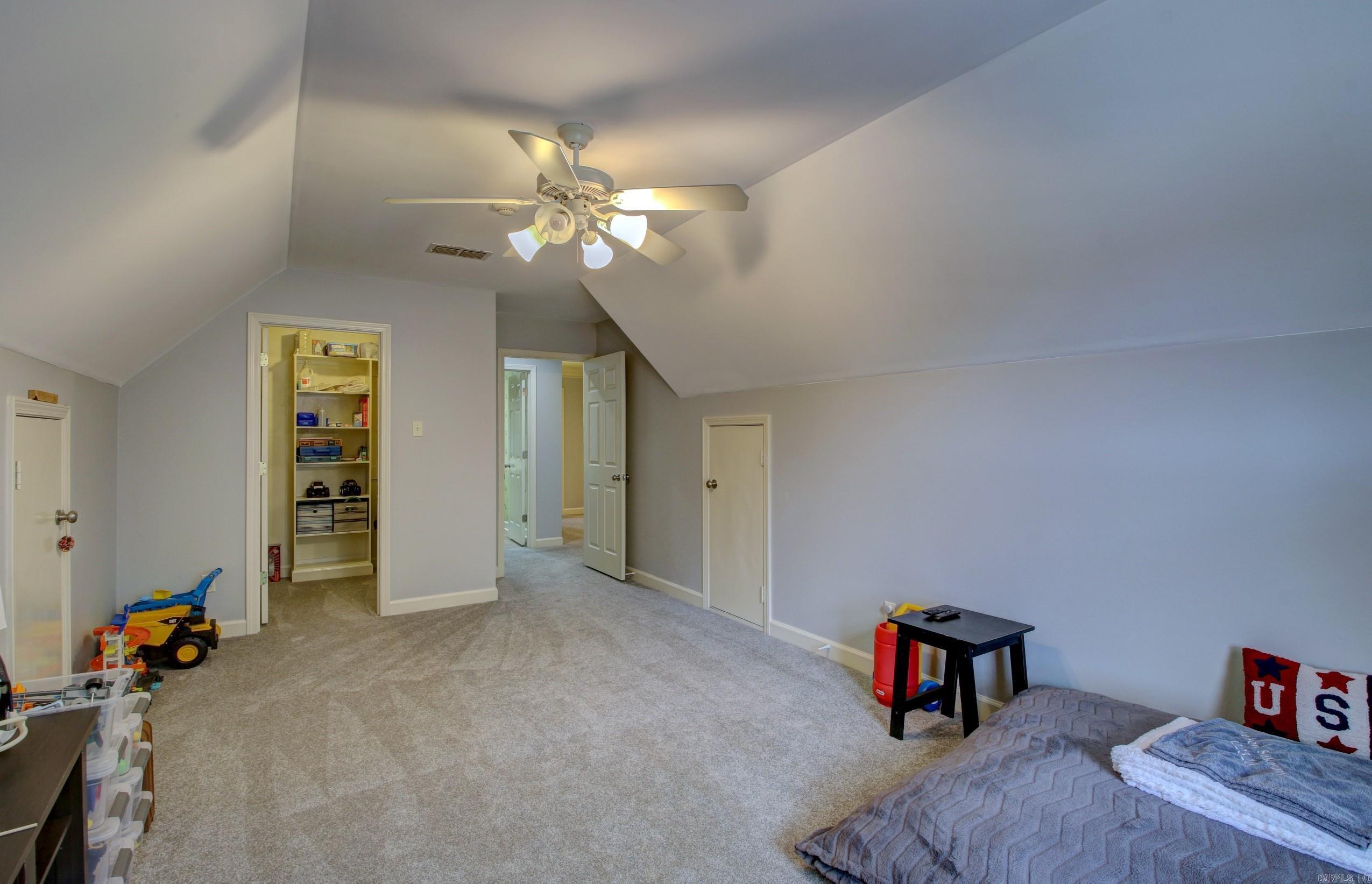 THE VILLAGES OF WELLINGTON - Residential