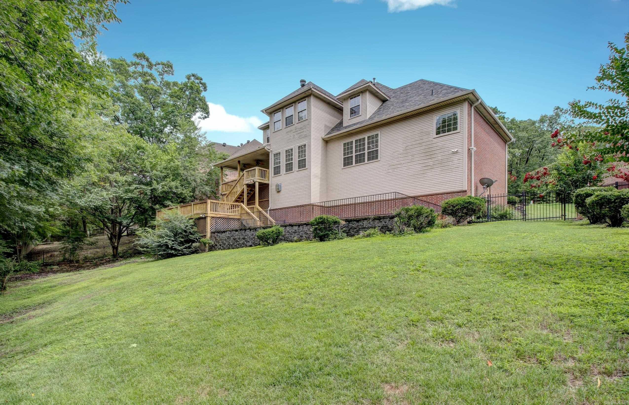 THE VILLAGES OF WELLINGTON - Residential