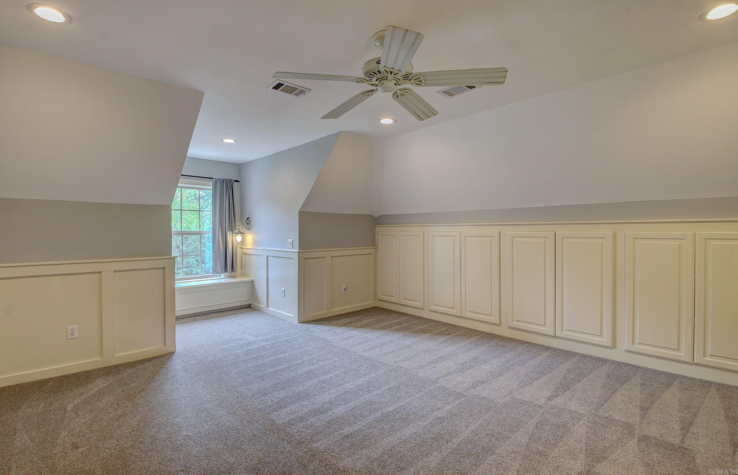 THE VILLAGES OF WELLINGTON - Residential