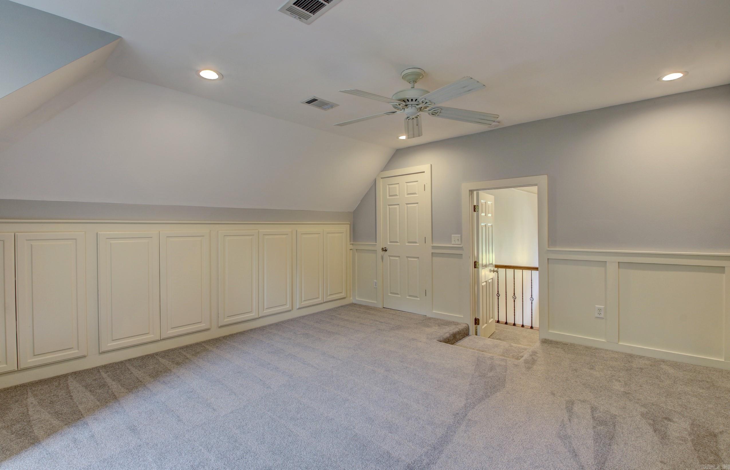 THE VILLAGES OF WELLINGTON - Residential