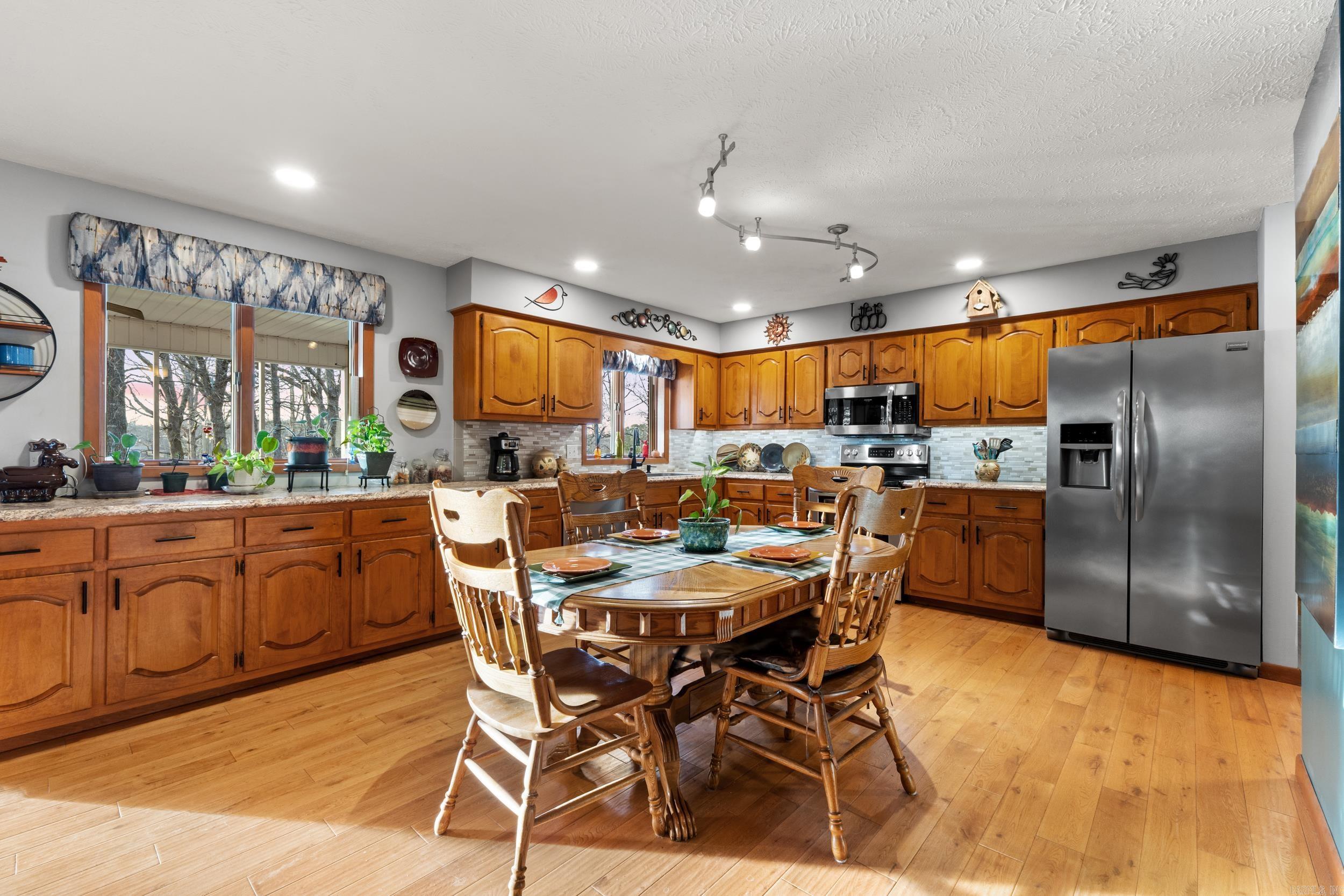 NORTH SHORE - Residential