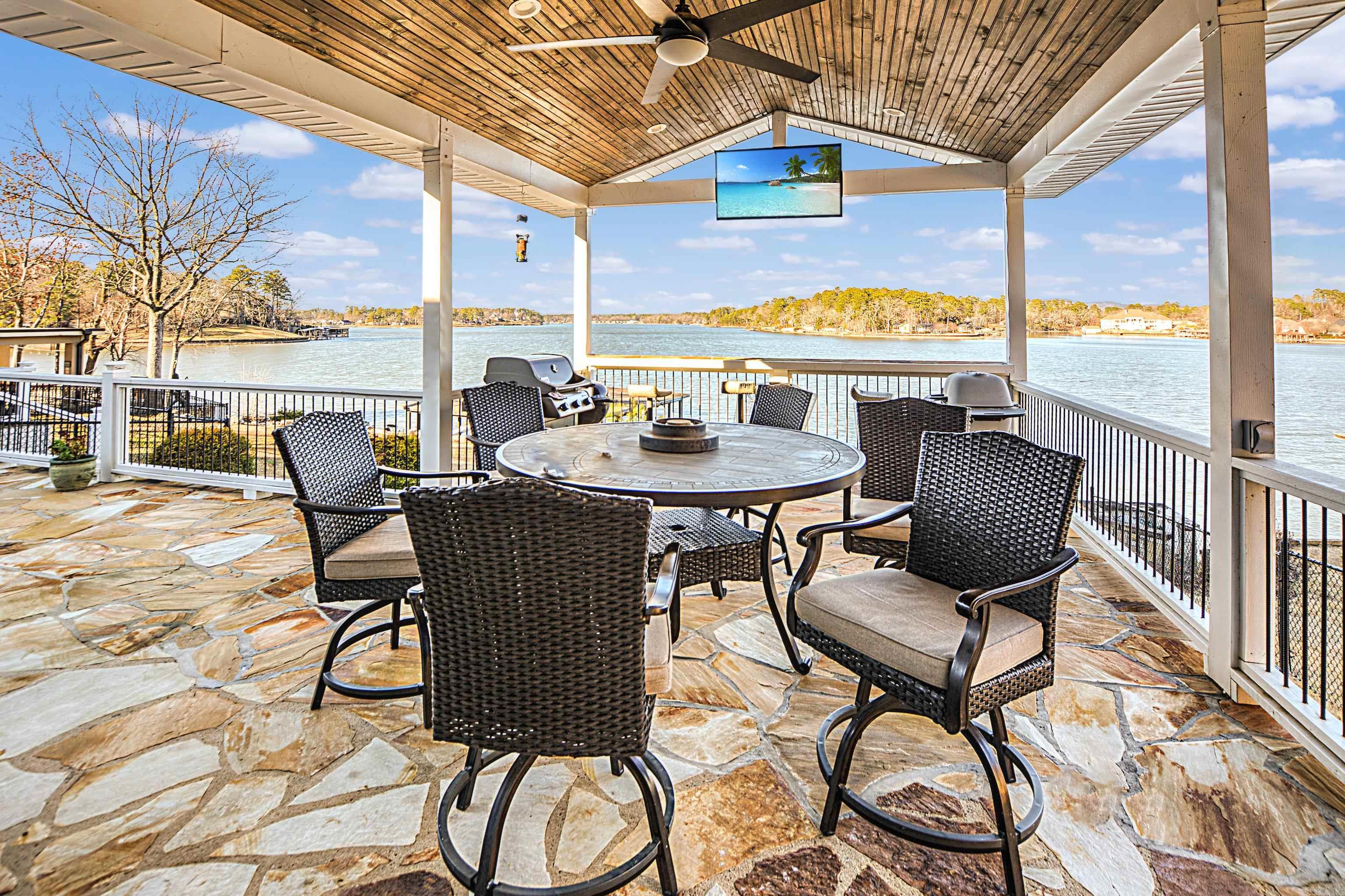 TANGLEWOOD - Residential