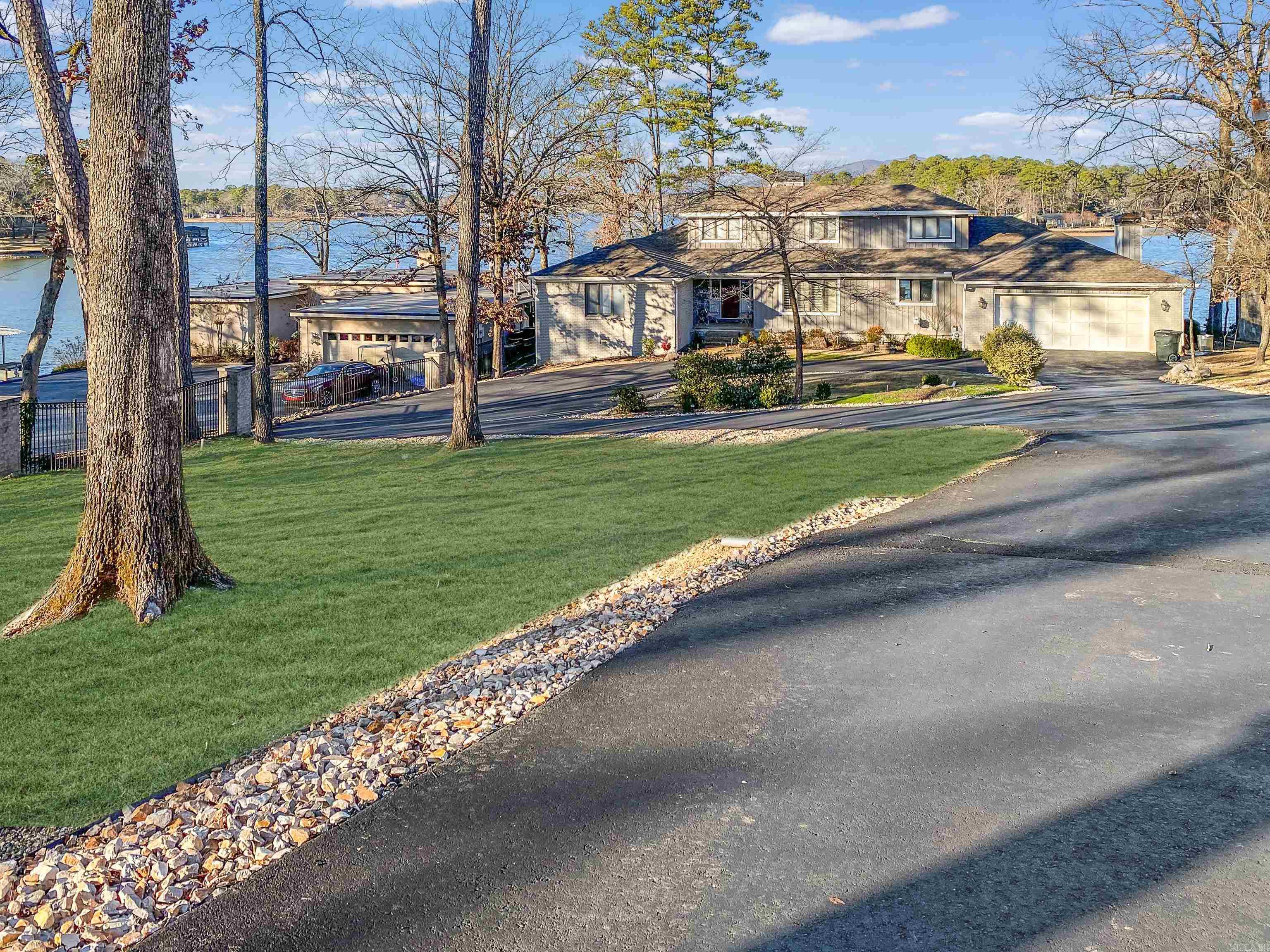 TANGLEWOOD - Residential