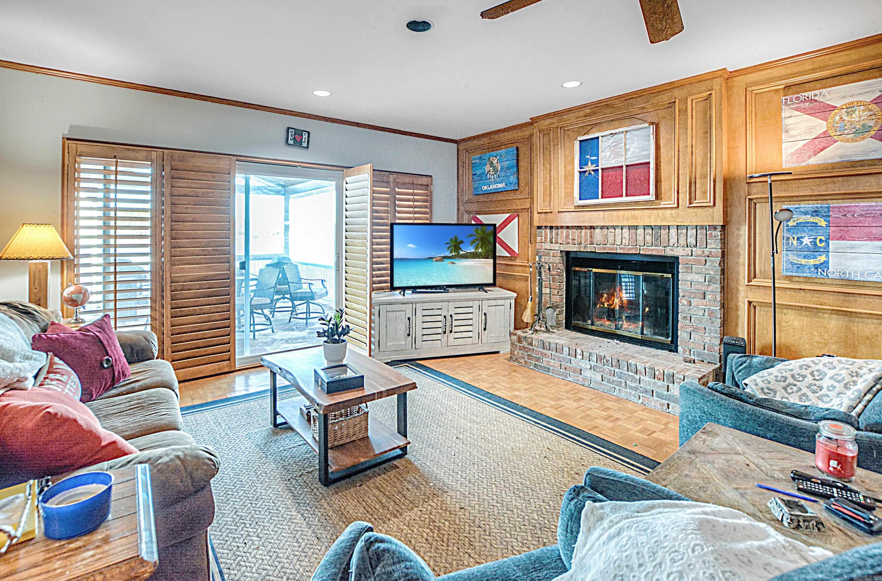 TANGLEWOOD - Residential